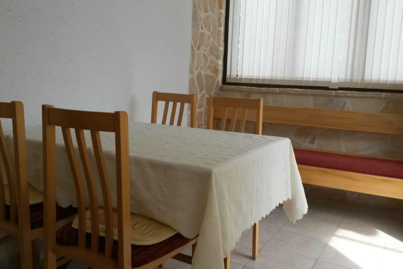 Two bedroom apartment with terrace Murter  A-a