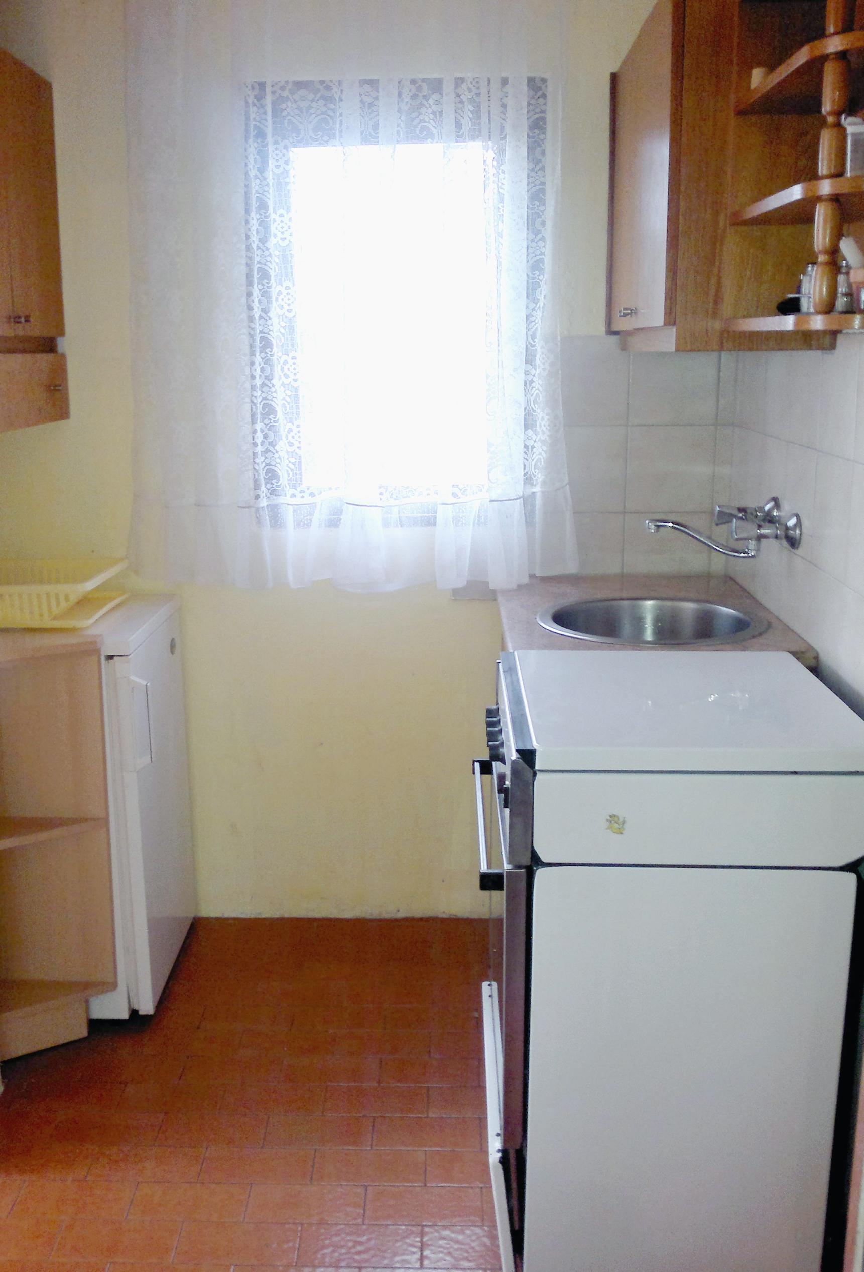 Two bedroom apartment with terrace Murter  A-a