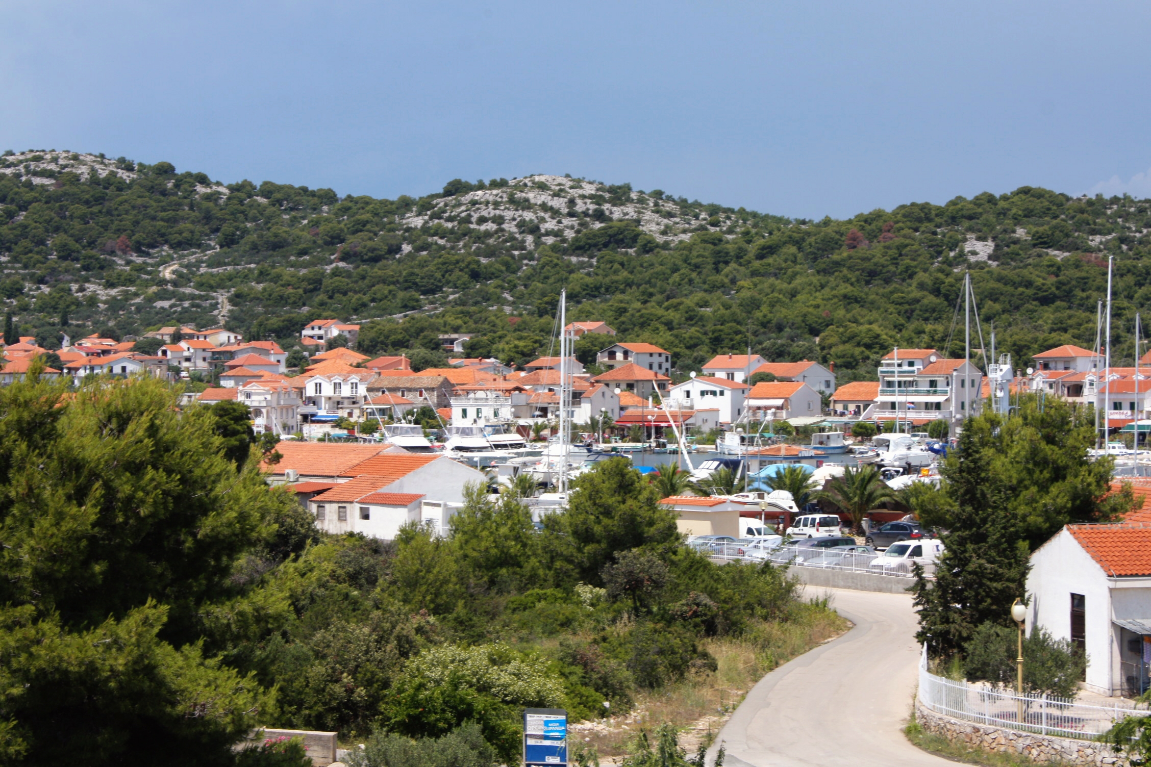 Two bedroom apartment with terrace and sea view Jezera, Murter  A-a