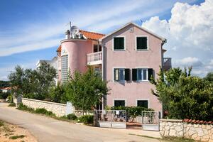 Apartmaji s parkingom Jezera, Murter - 5121