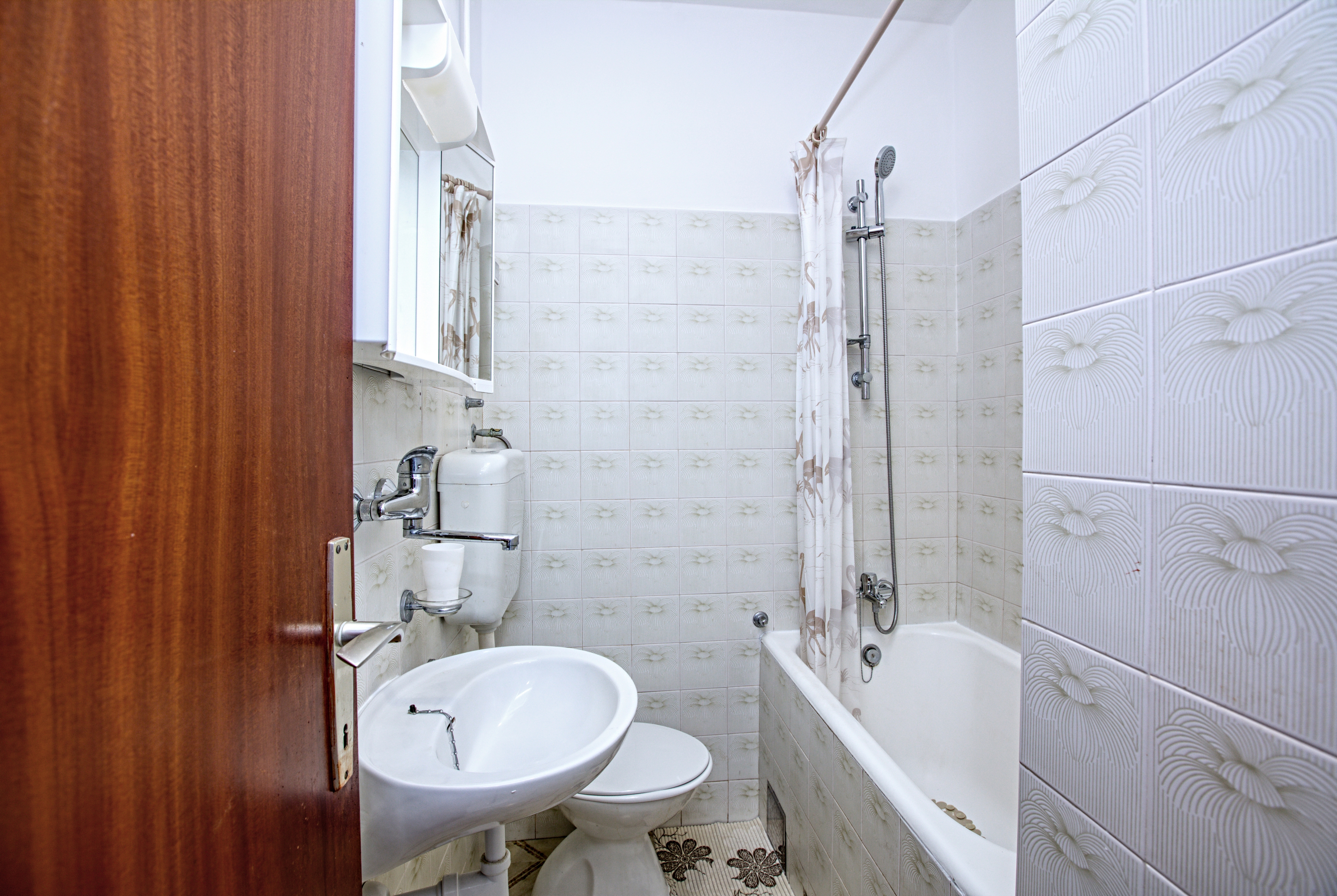 Studio flat with balcony and sea view Tisno, Murter  AS-a