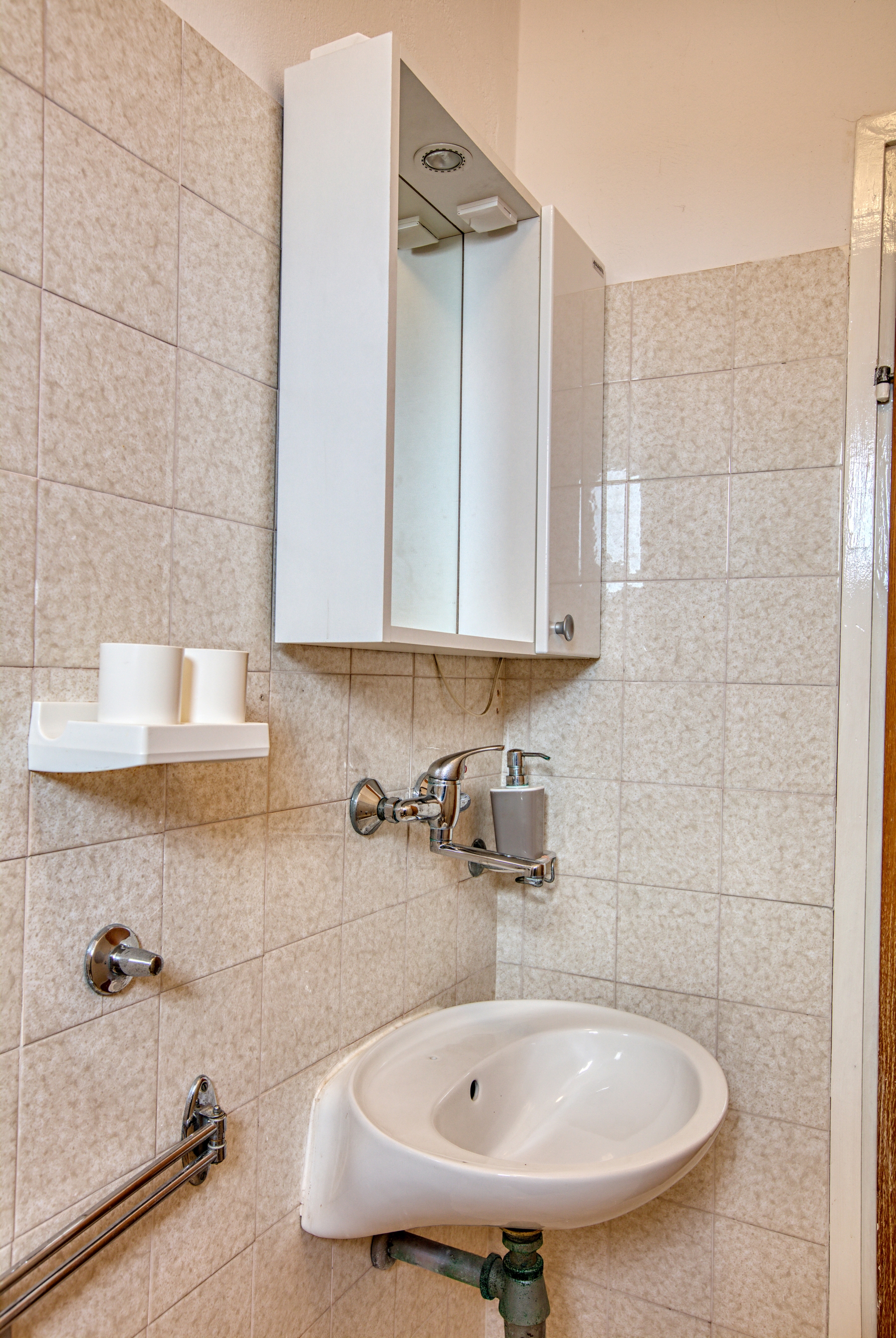 Two bedroom apartment with balcony and sea view Tisno, Murter  A-a