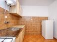 Tisno, Kuchyně v ubytování typu apartment, domácí mazlíčci povoleni a WiFi.