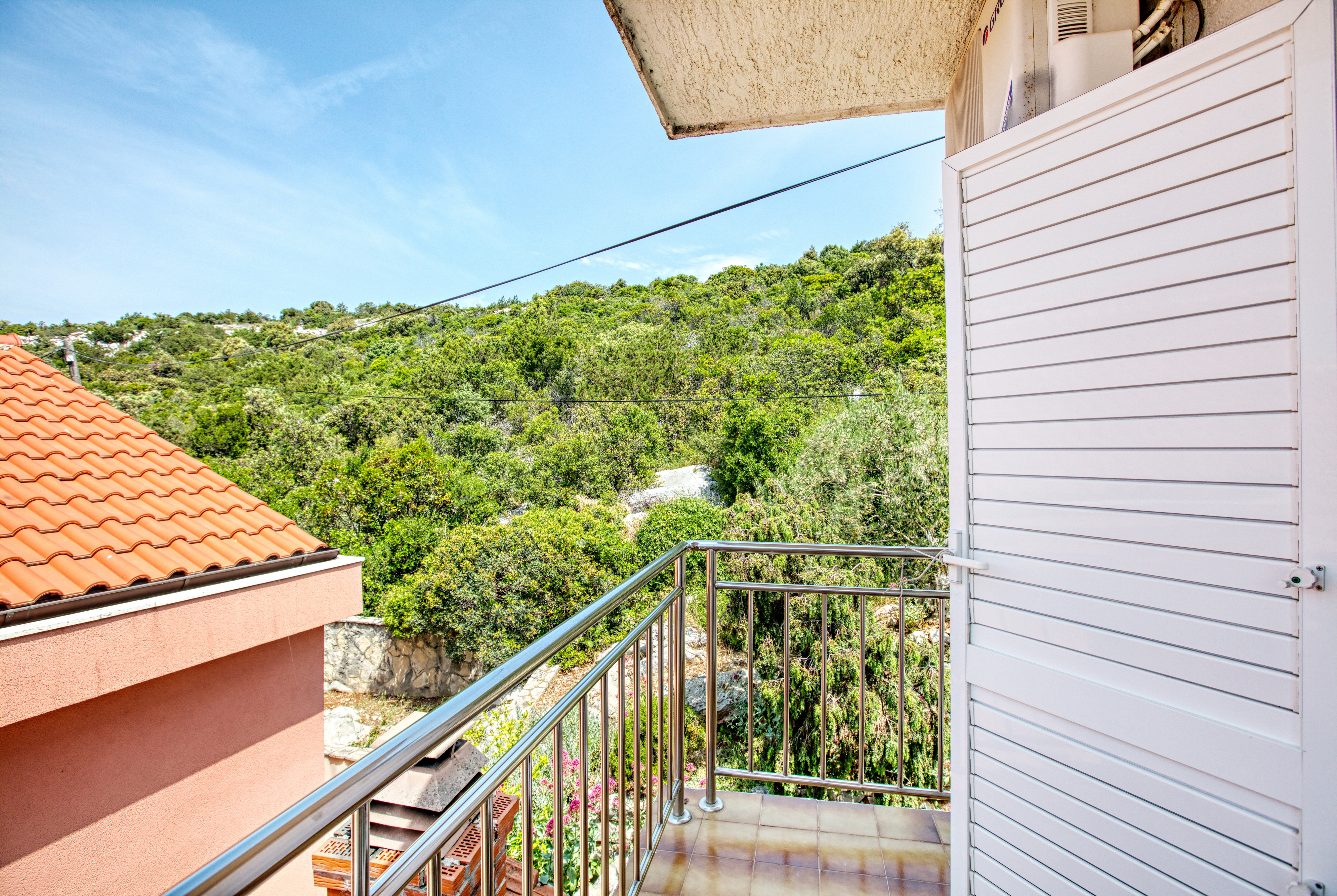 Two bedroom apartment with balcony and sea view Tisno, Murter  A-b