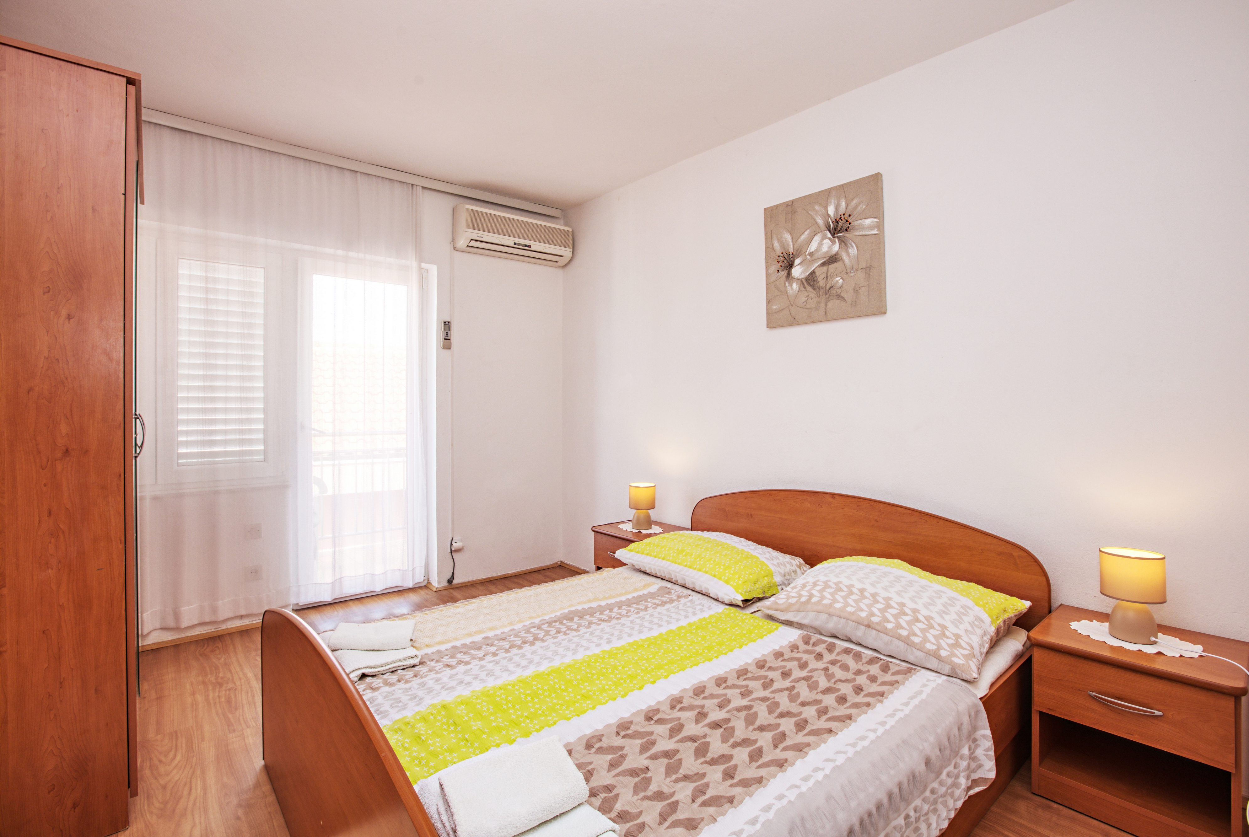 Two bedroom apartment with balcony and sea view Tisno, Murter  A-b