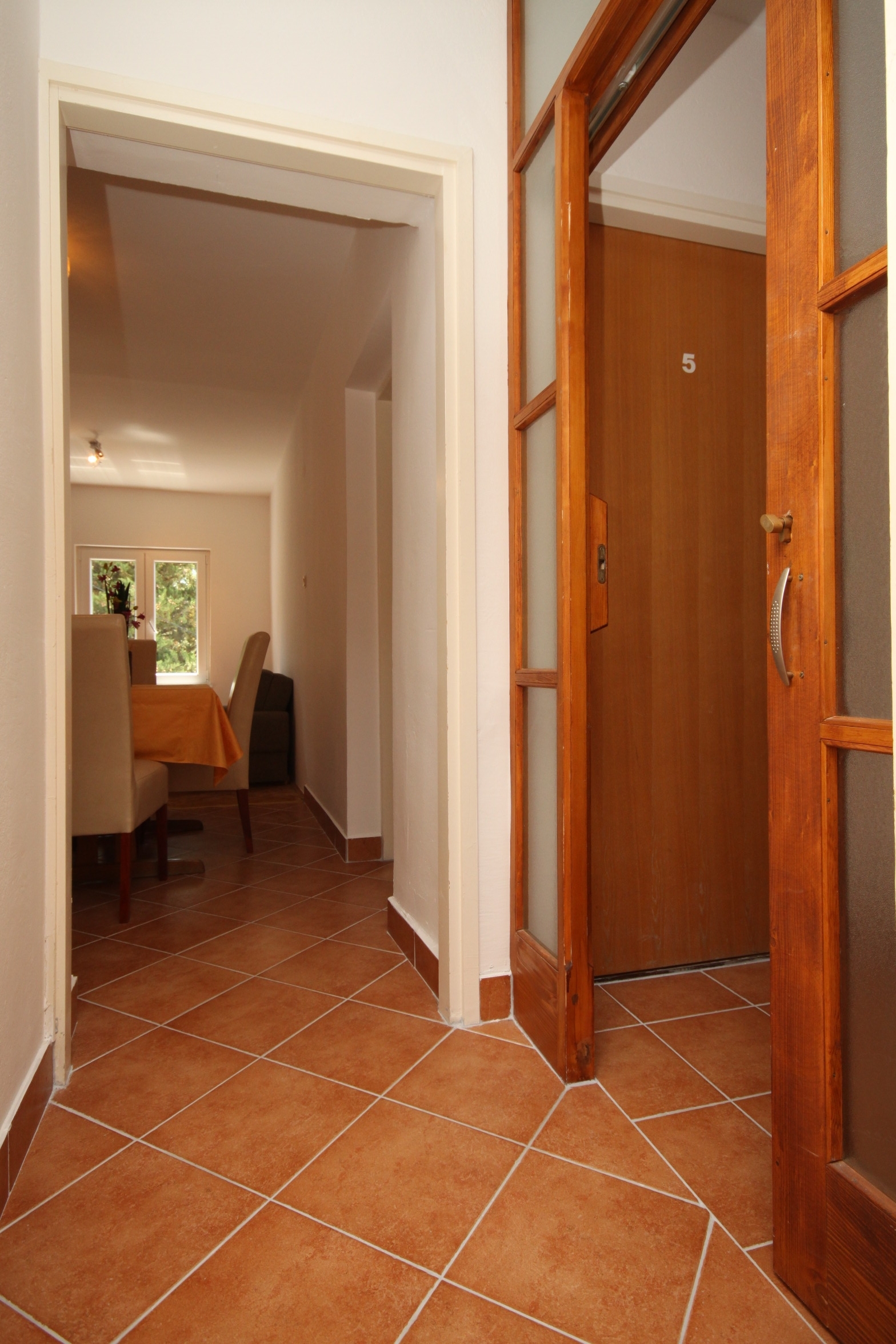 Two bedroom apartment with balcony and sea view Tisno, Murter  A-b