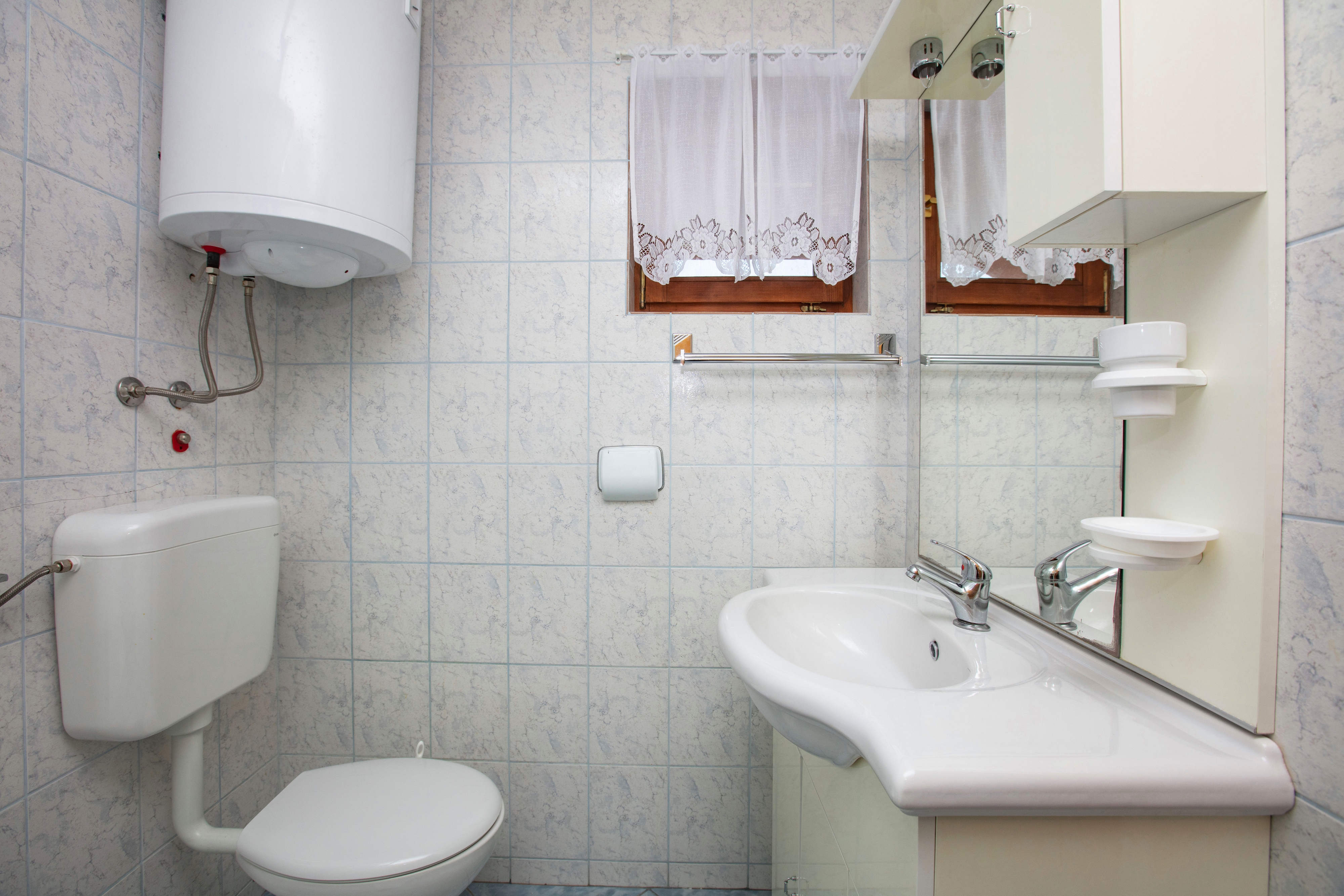 Two bedroom apartment with terrace Jezera, Murter  A-a