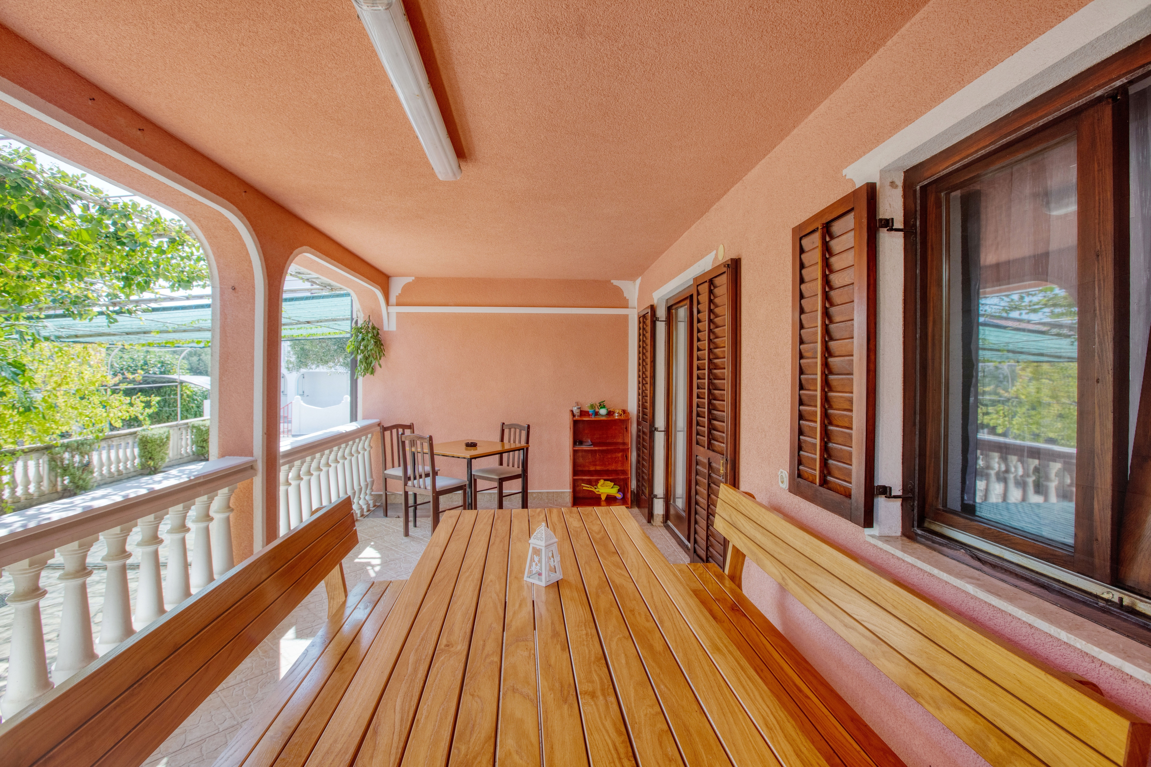 Two bedroom apartment with terrace Jezera, Murter  A-b