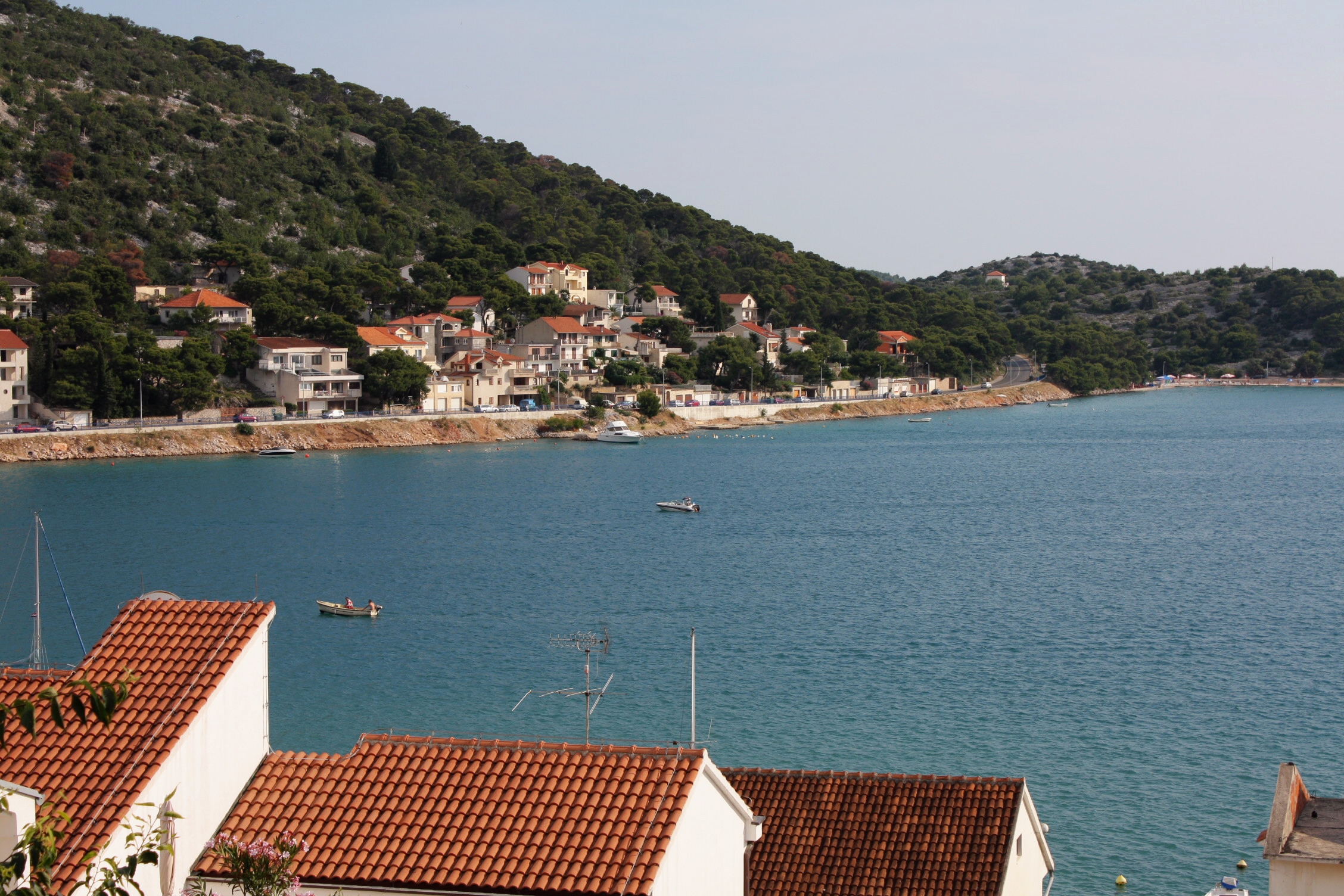 Two bedroom apartment with terrace and sea view Tisno, Murter  A-a