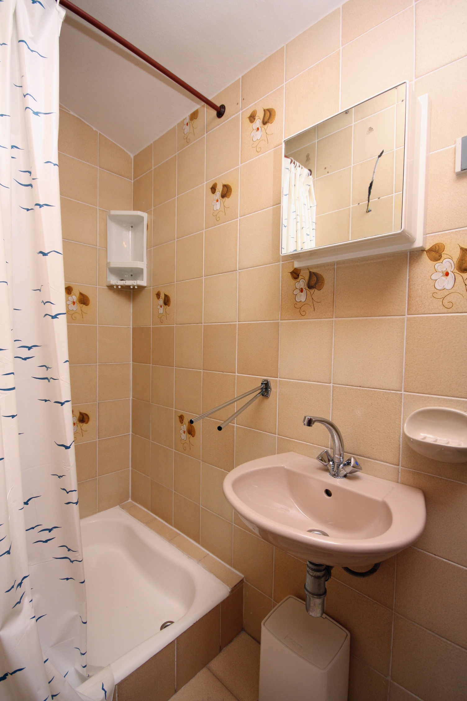 Three bedroom apartment with terrace and sea view Tisno, Murter  A-a