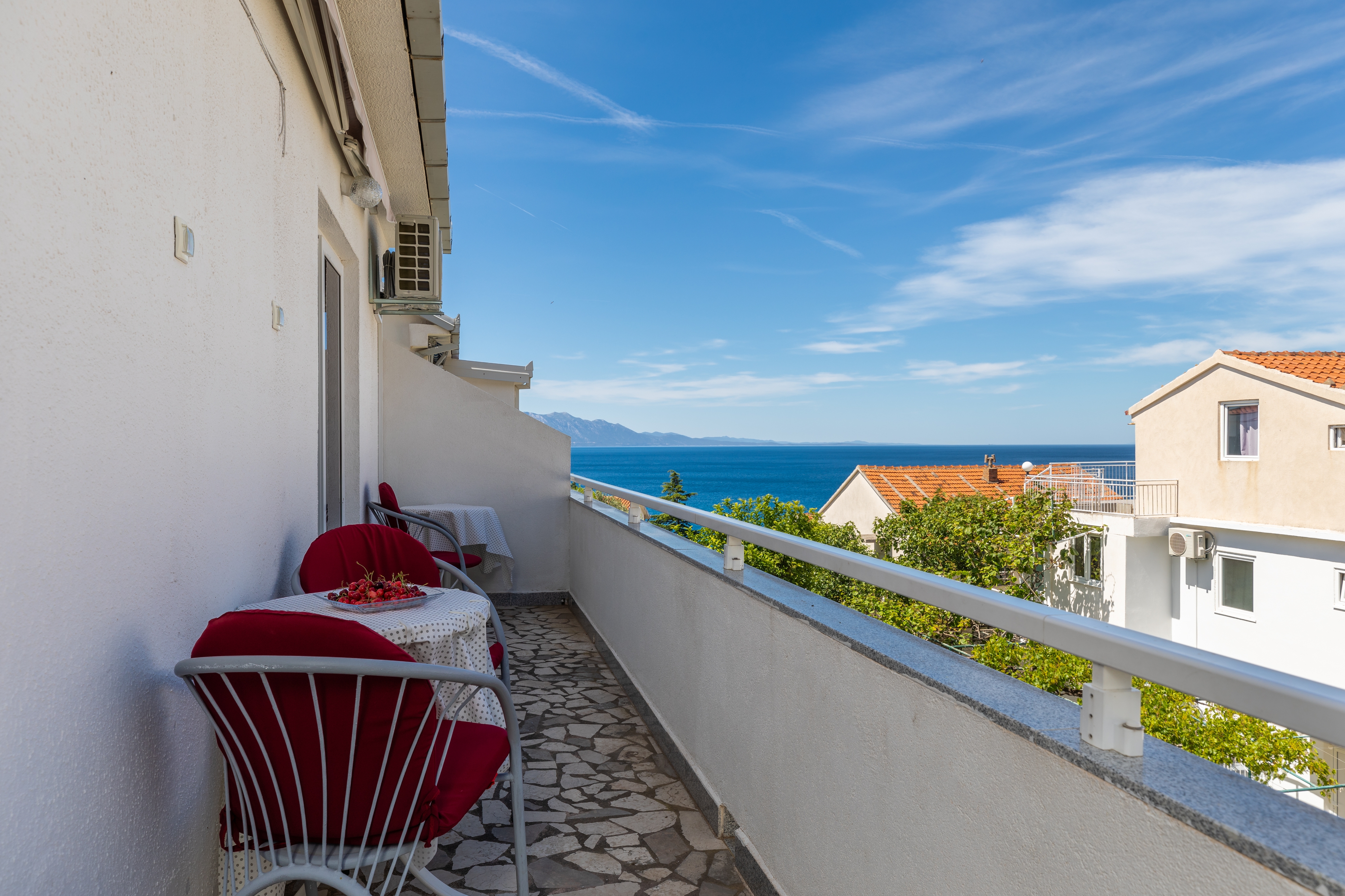Three bedroom apartment with balcony and sea view Podaca, Makarska  A-a
