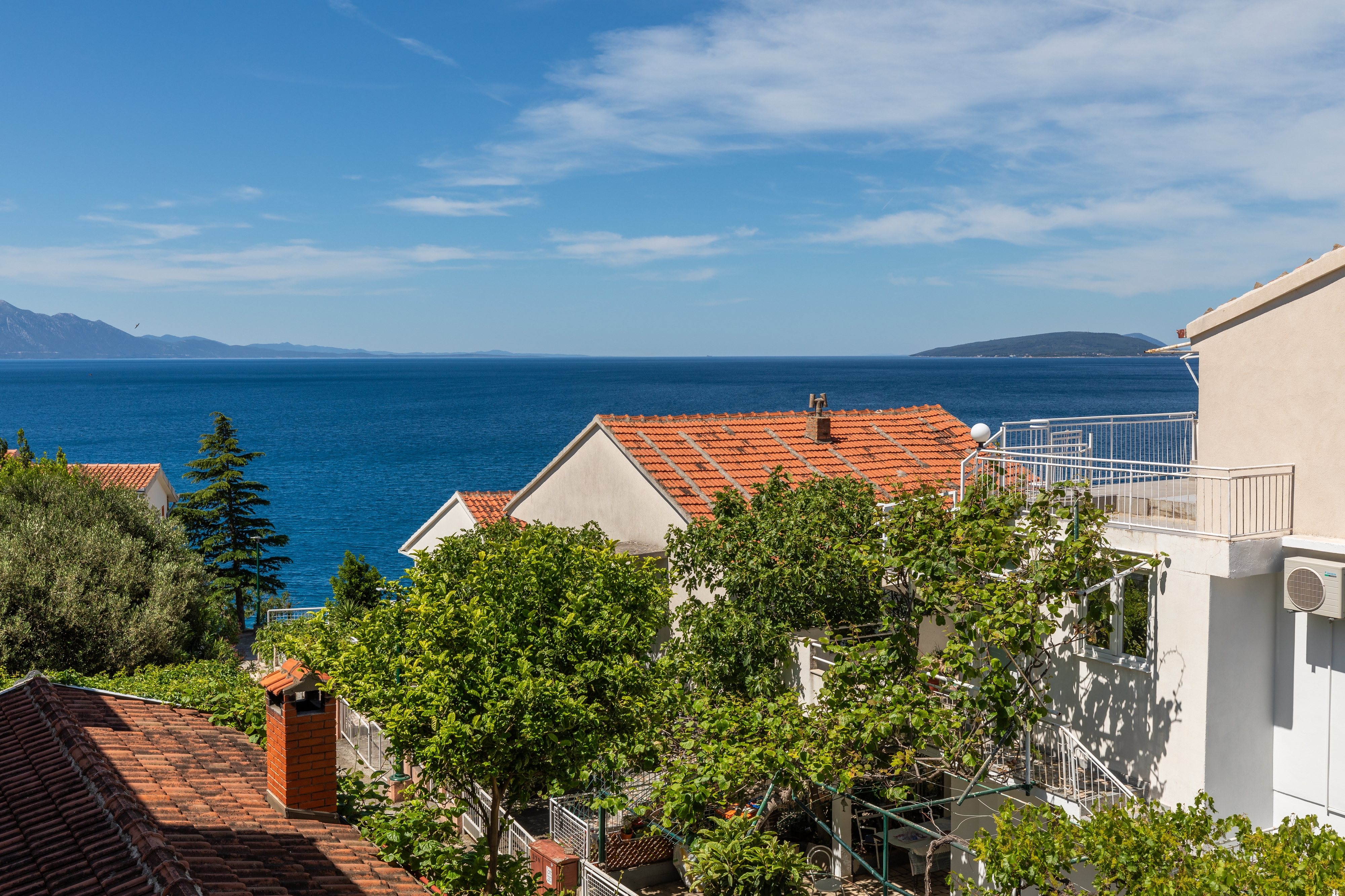 Three bedroom apartment with balcony and sea view Podaca, Makarska  A-a