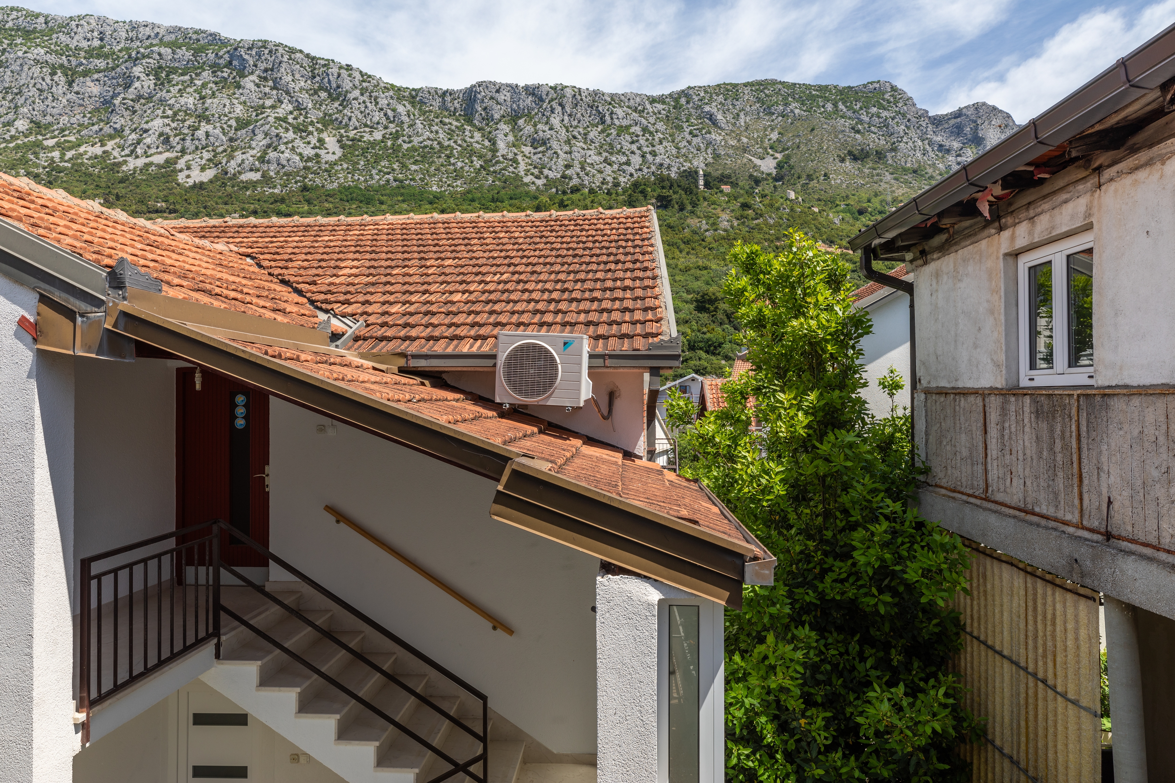 Three bedroom apartment with balcony and sea view Podaca, Makarska  A-a