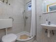 Koupelna 1 Podaca, Koupelna 1 v ubytování typu apartment, WiFi.