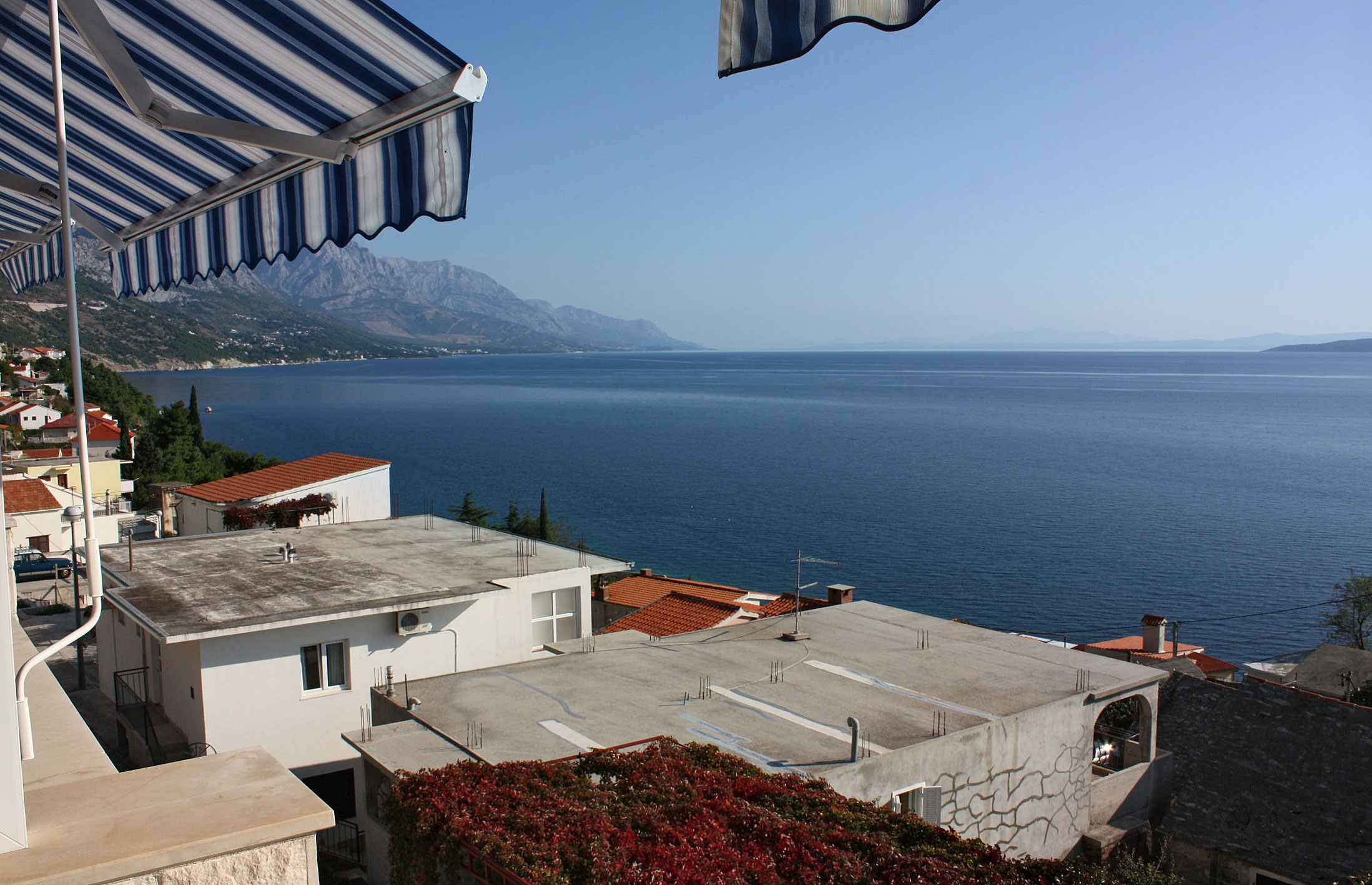 One bedroom apartment with balcony and sea view Pisak, Omiš  A-b