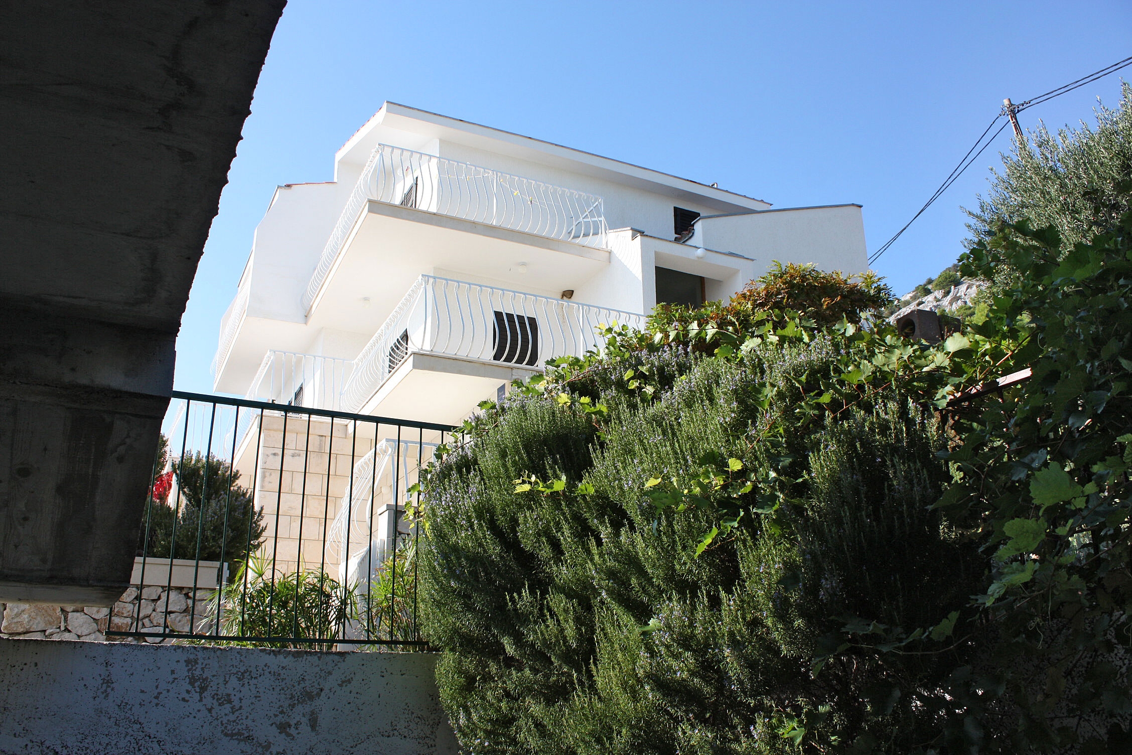 One bedroom apartment with terrace and sea view Pisak, Omiš  A-c