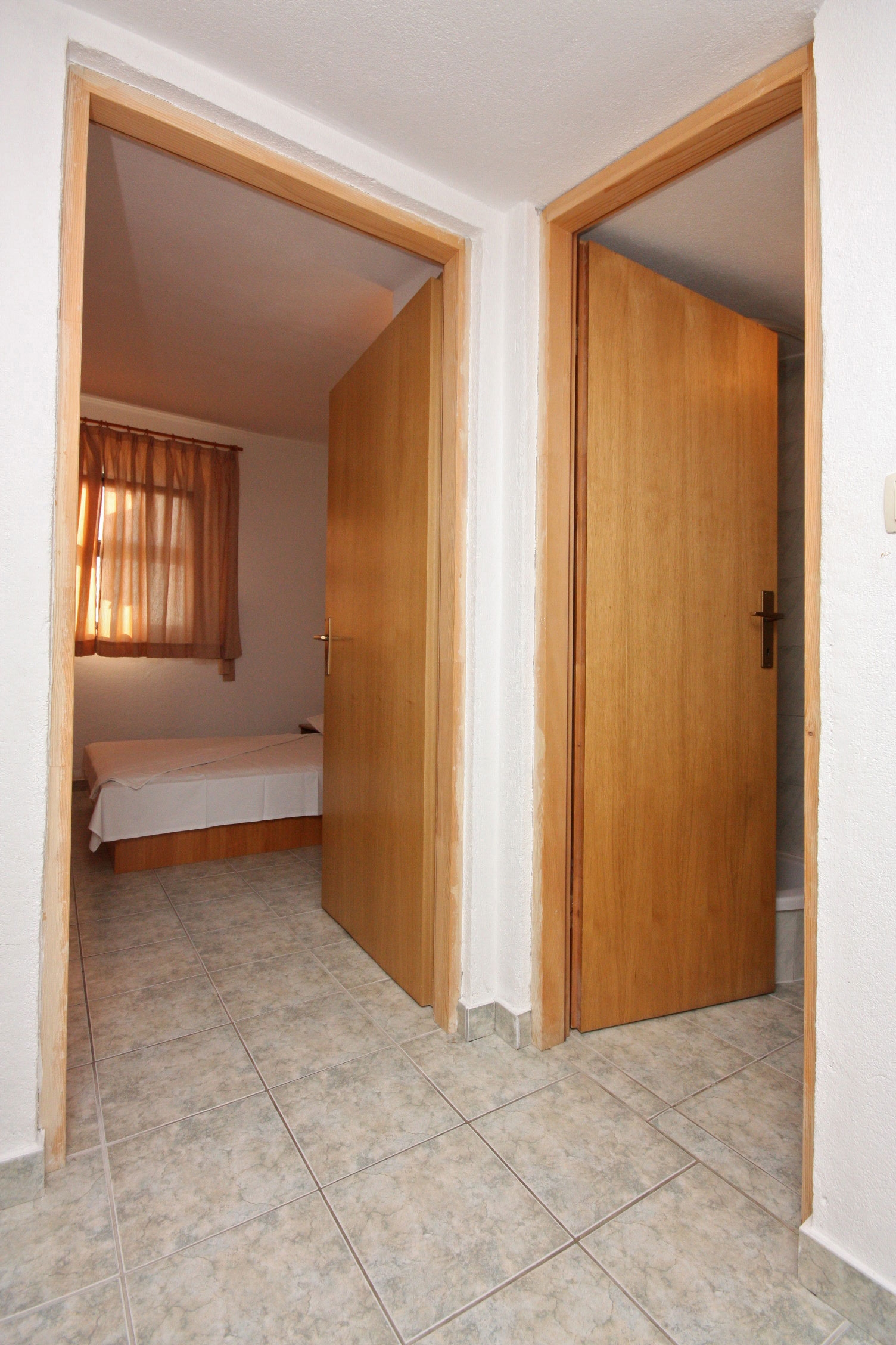 Two bedroom apartment with terrace and sea view Pisak, Omiš  A-f