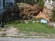 Parking lot Pisak, Omiš, Parking lot 5154 - Apartments with pebble beach.