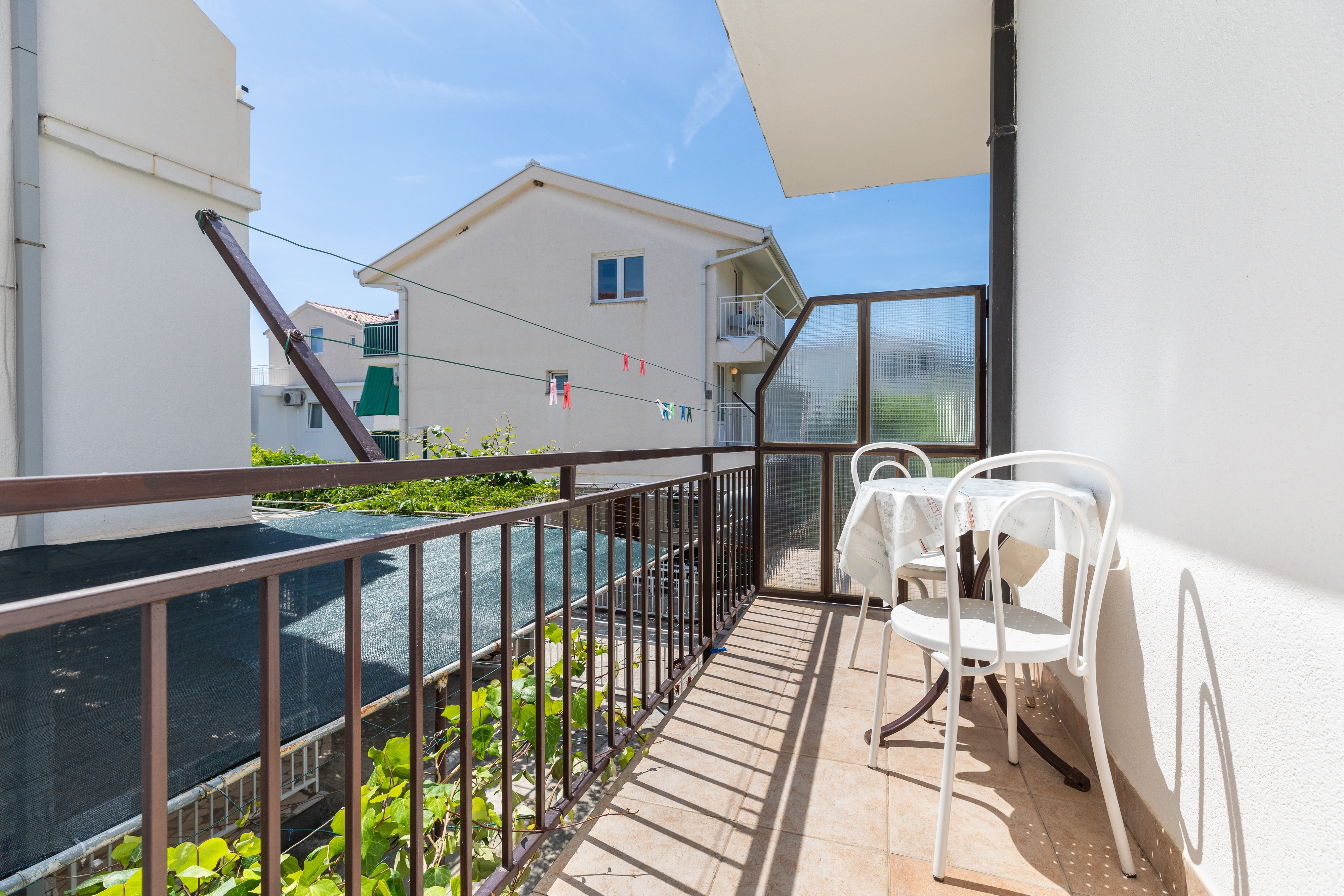 Comfortable and spacious apartment with terrace Podaca, Makarska  A-a