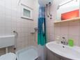 Bathroom 2 Podaca, Bathroom 2 in the apartment, WiFi.