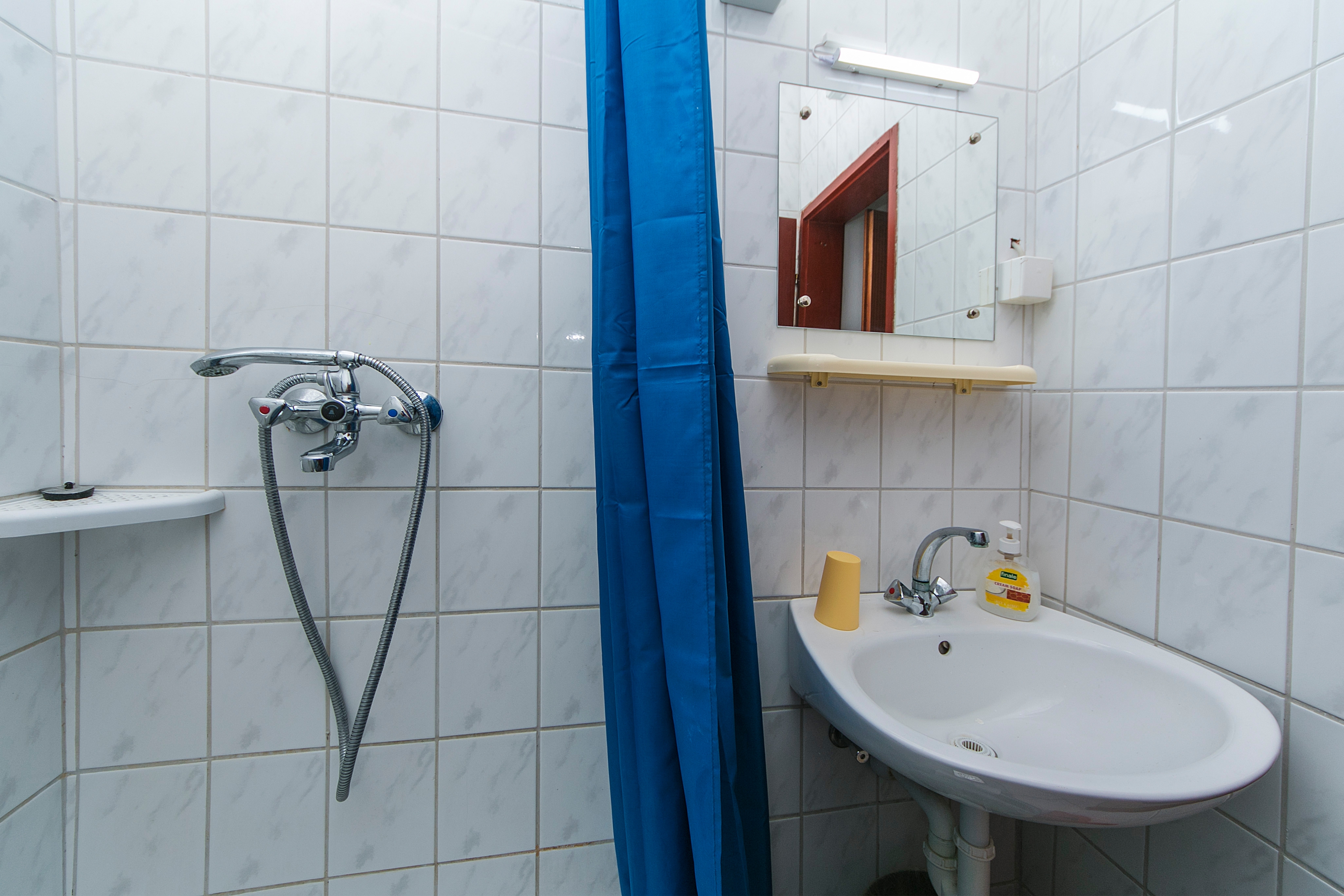 Comfortable and spacious apartment with terrace Podaca, Makarska  A-a