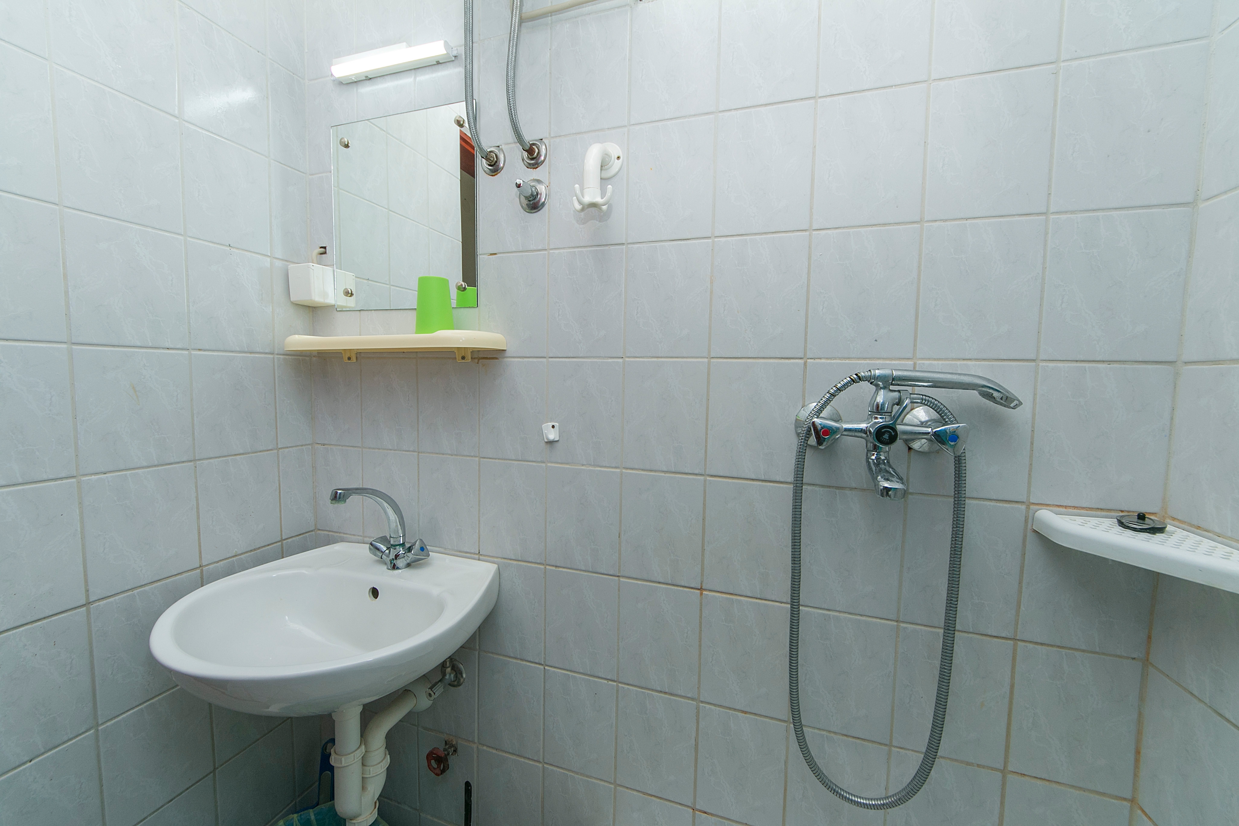 Comfortable and spacious apartment with terrace Podaca, Makarska  A-a