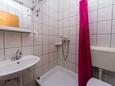 Koupelna Podaca, Koupelna v ubytování typu studio-apartment, WiFi.