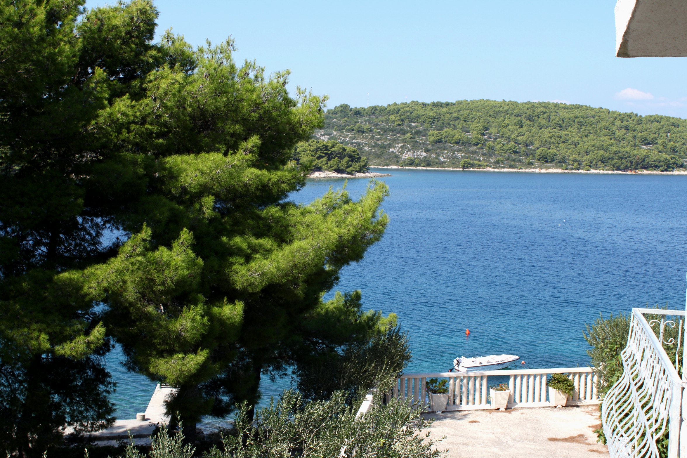 One bedroom apartment near beach Nečujam, Šolta  A-a