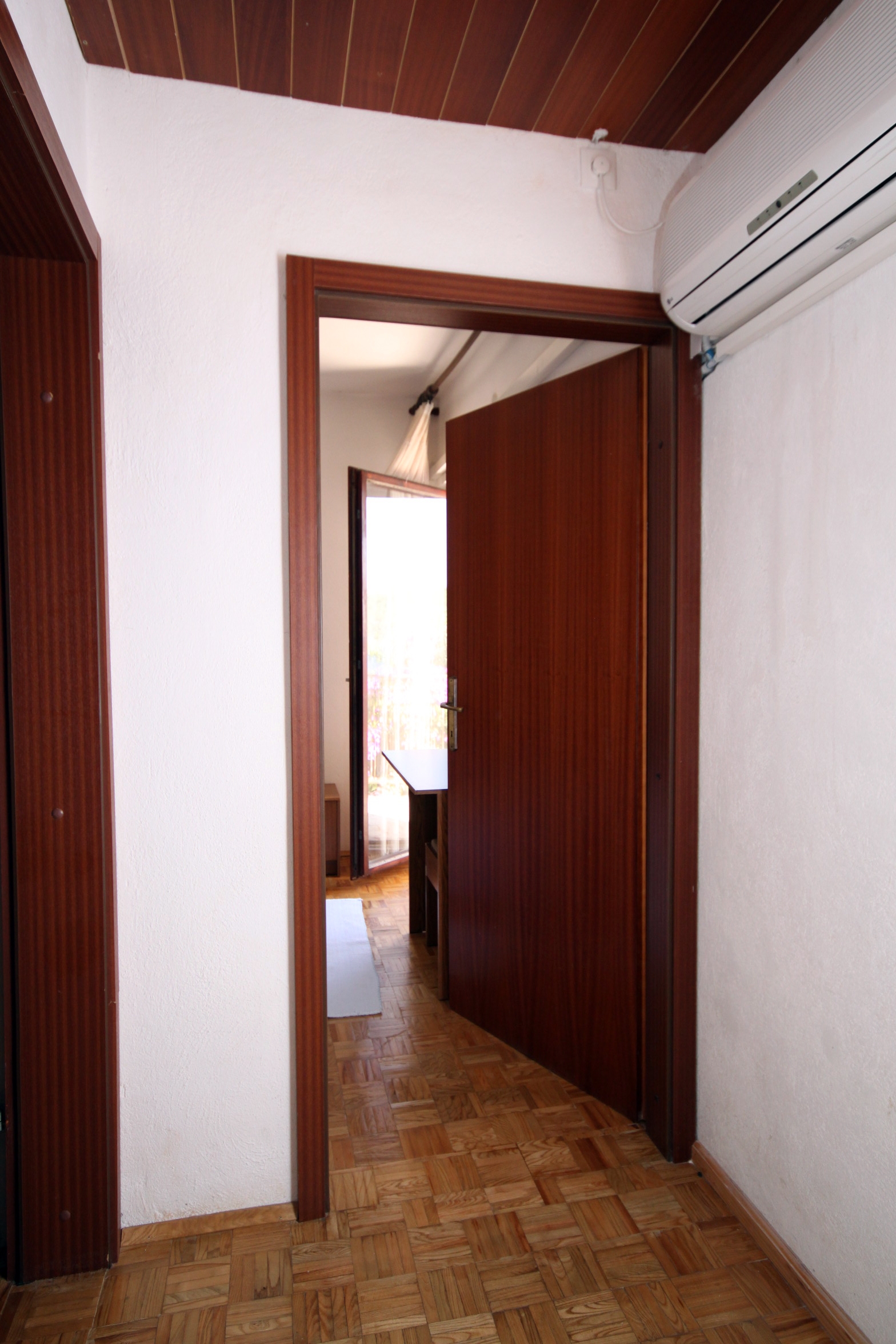 One bedroom apartment near beach Nečujam, Šolta  A-b