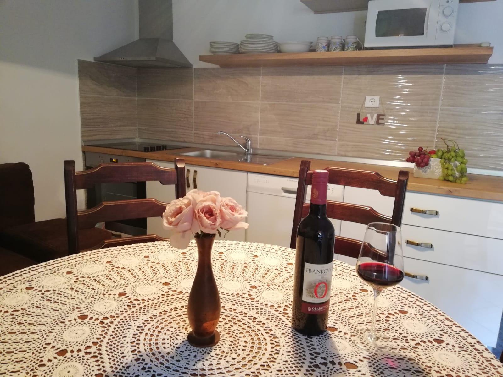 One bedroom apartment near beach Rogač (Šolta) (A-5166-a)