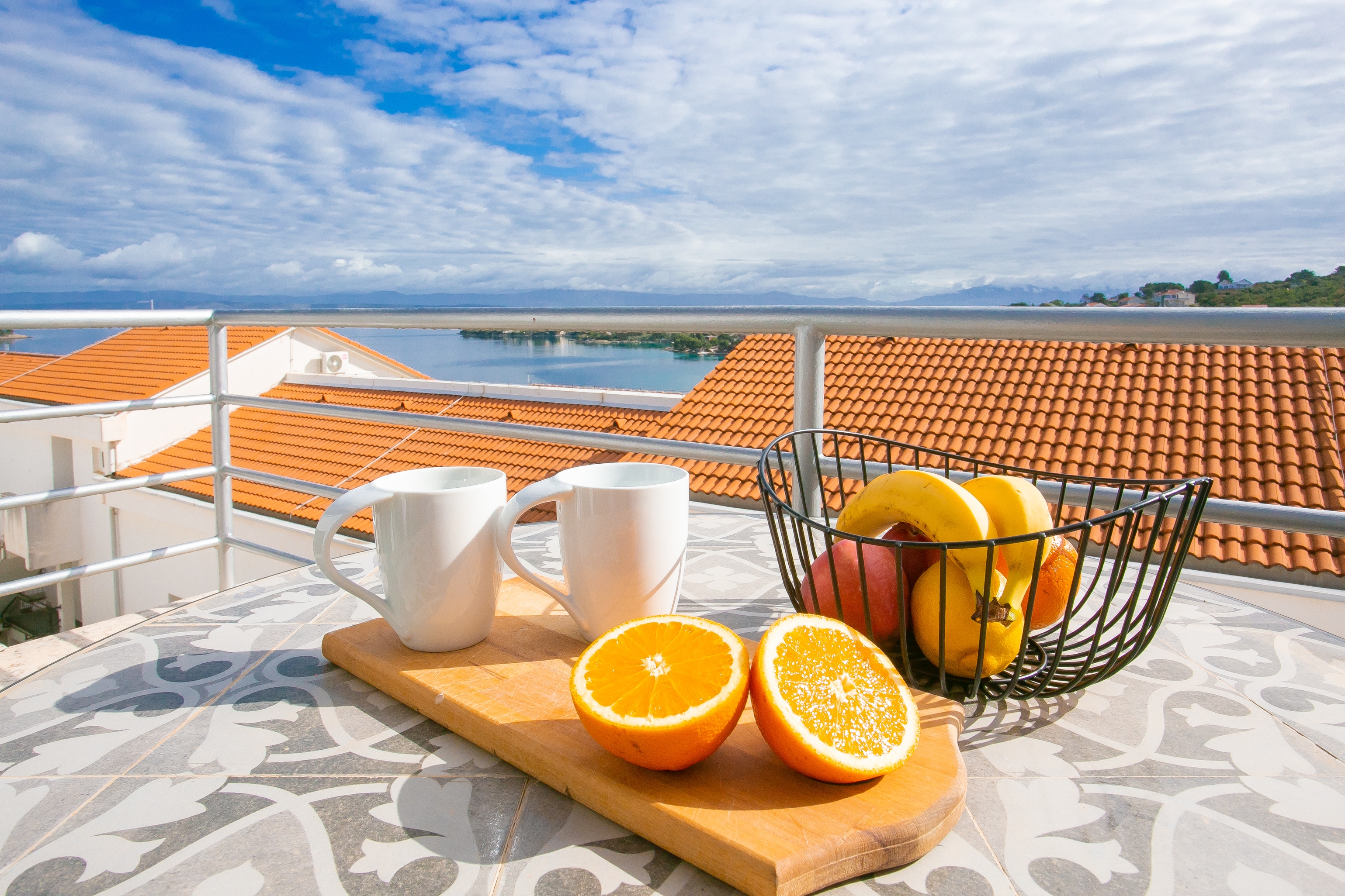 Two bedroom apartment with terrace and sea view Nečujam, Šolta  A-a
