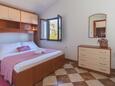 Schlafzimmer 1 Stomorska, Schlafzimmer 1 in folgender Unterkunftsart apartment, Haustiere erlaubt und WiFi.