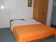 Schlafzimmer Podgora, Schlafzimmer in folgender Unterkunftsart apartment, Klimaanlage vorhanden und WiFi.