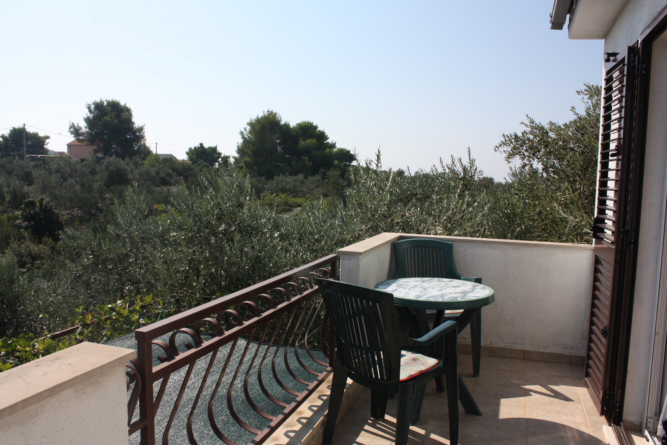 Two bedroom apartment with balcony and sea view Maslinica, Šolta  A-a