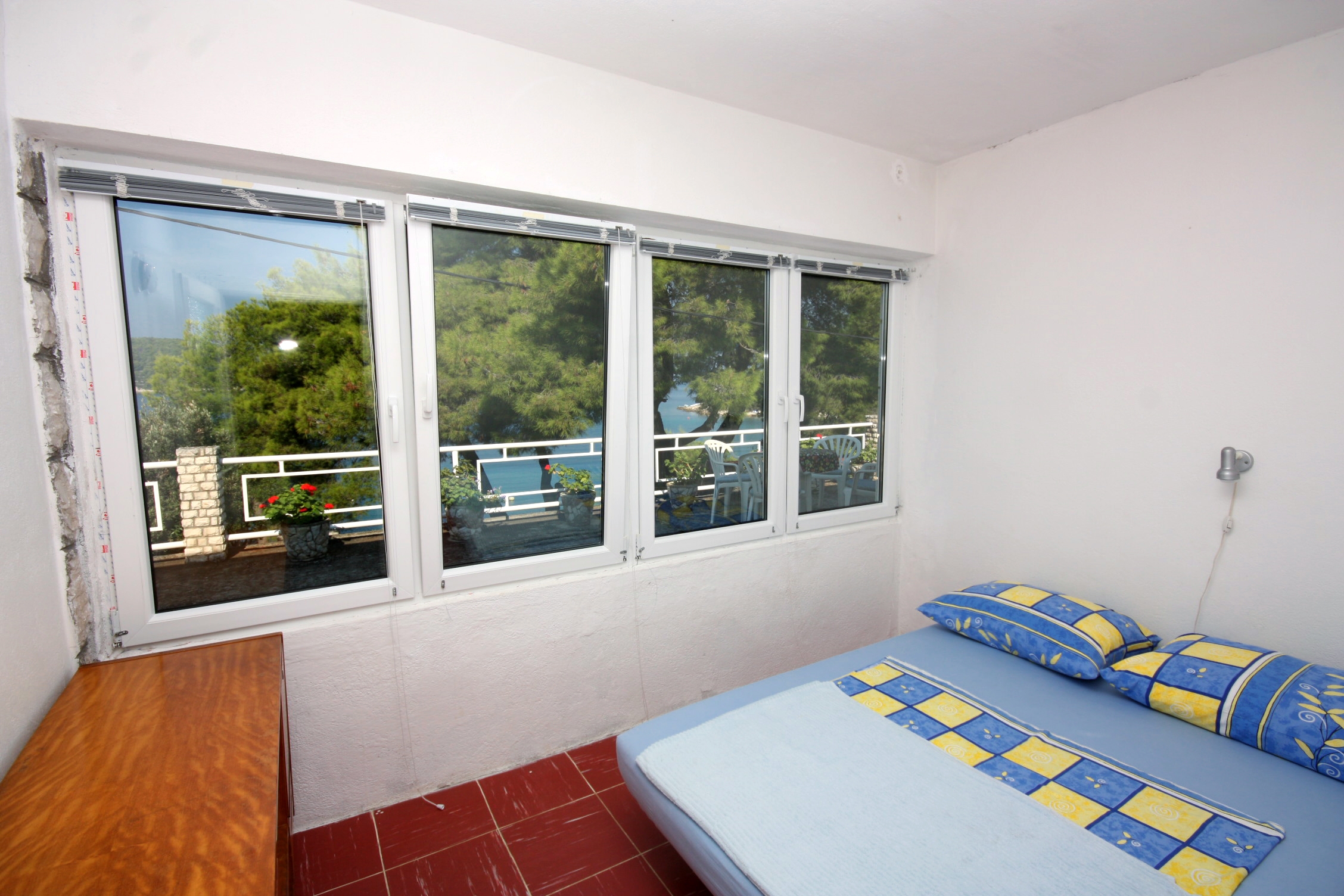 Three bedroom apartment near beach Nečujam, Šolta  A-a