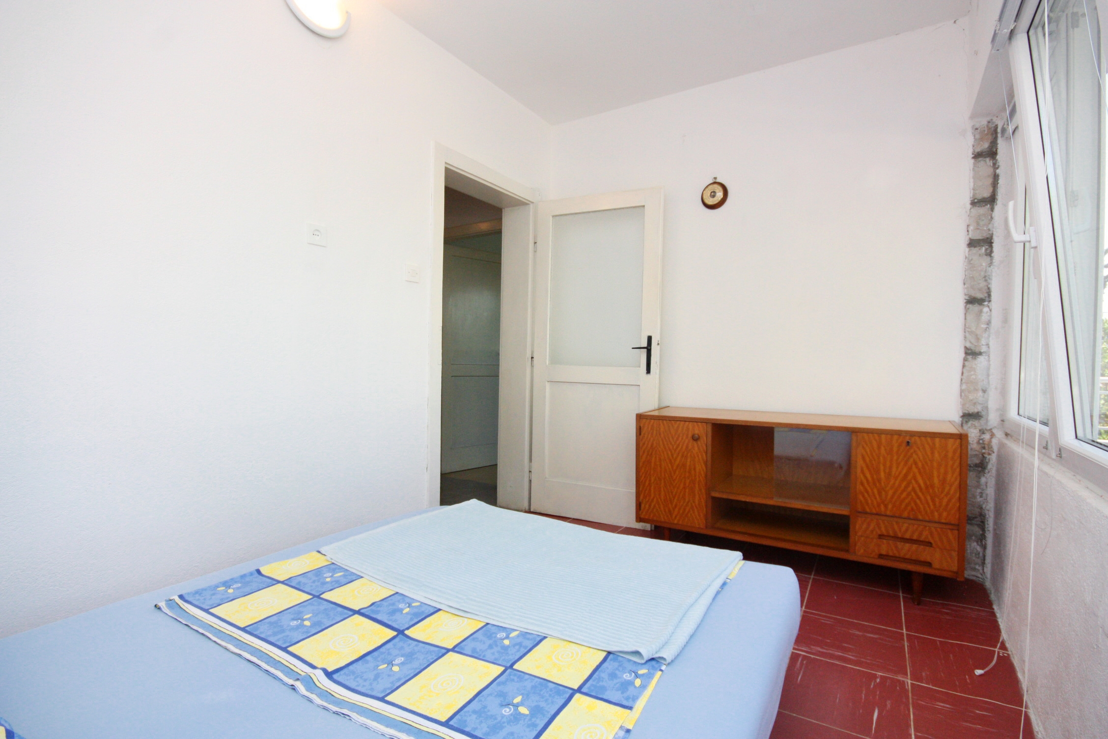 Three bedroom apartment near beach Nečujam, Šolta  A-a