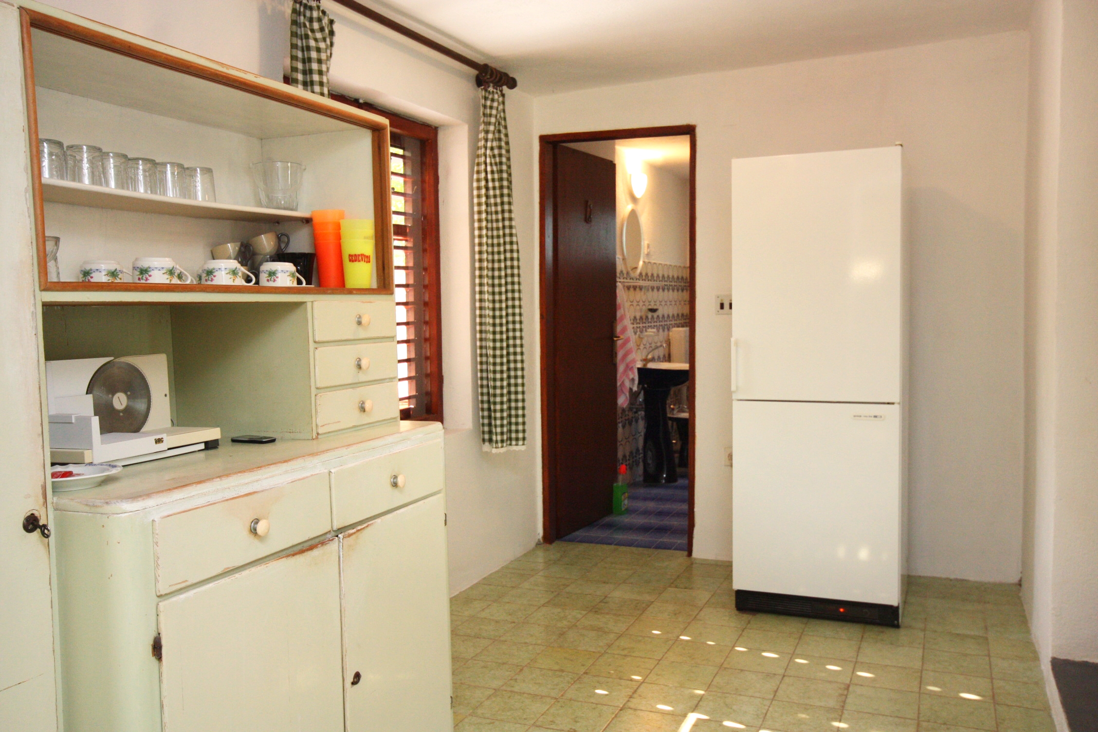 Three bedroom apartment near beach Nečujam, Šolta  A-a