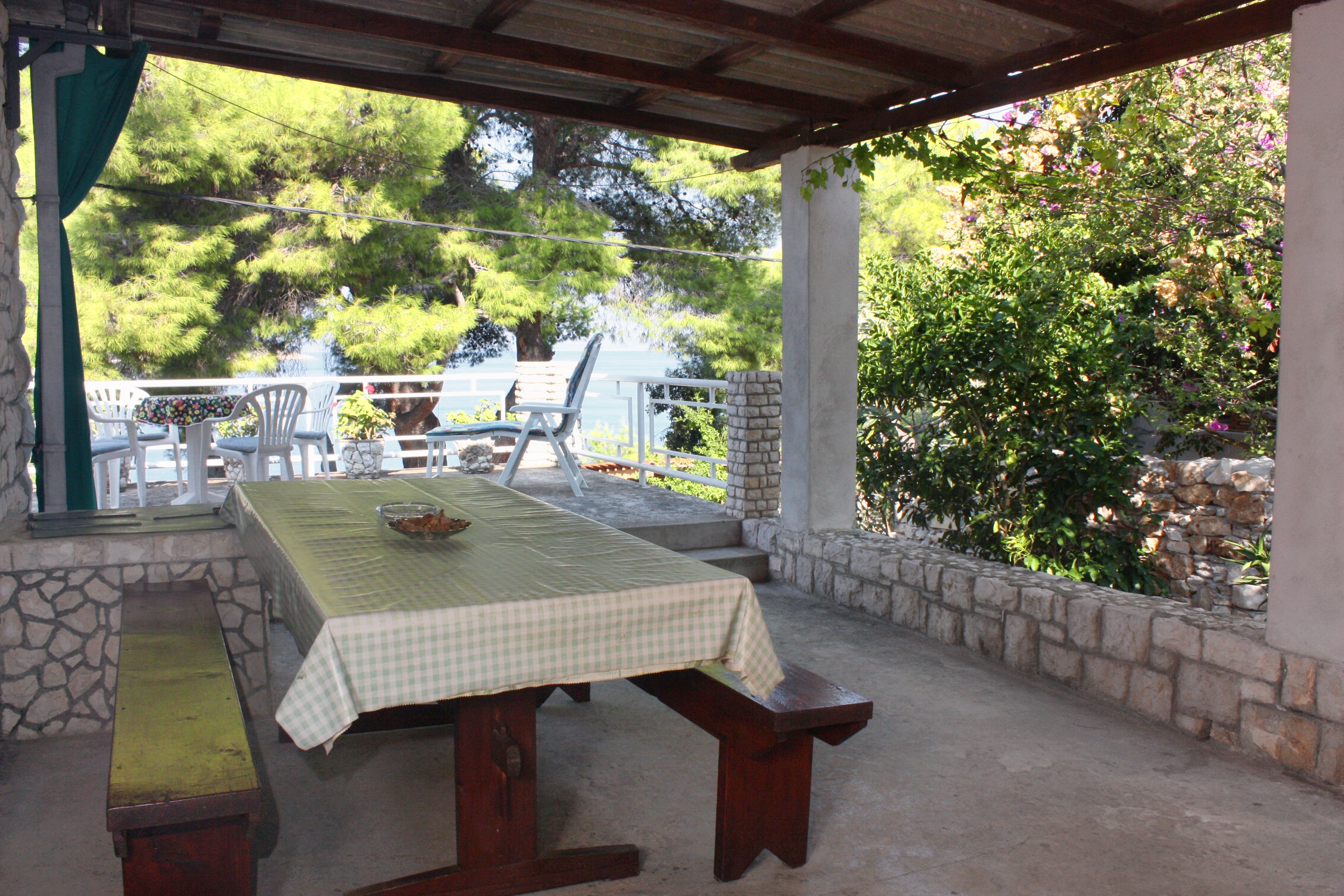 Three bedroom apartment near beach Nečujam, Šolta  A-a