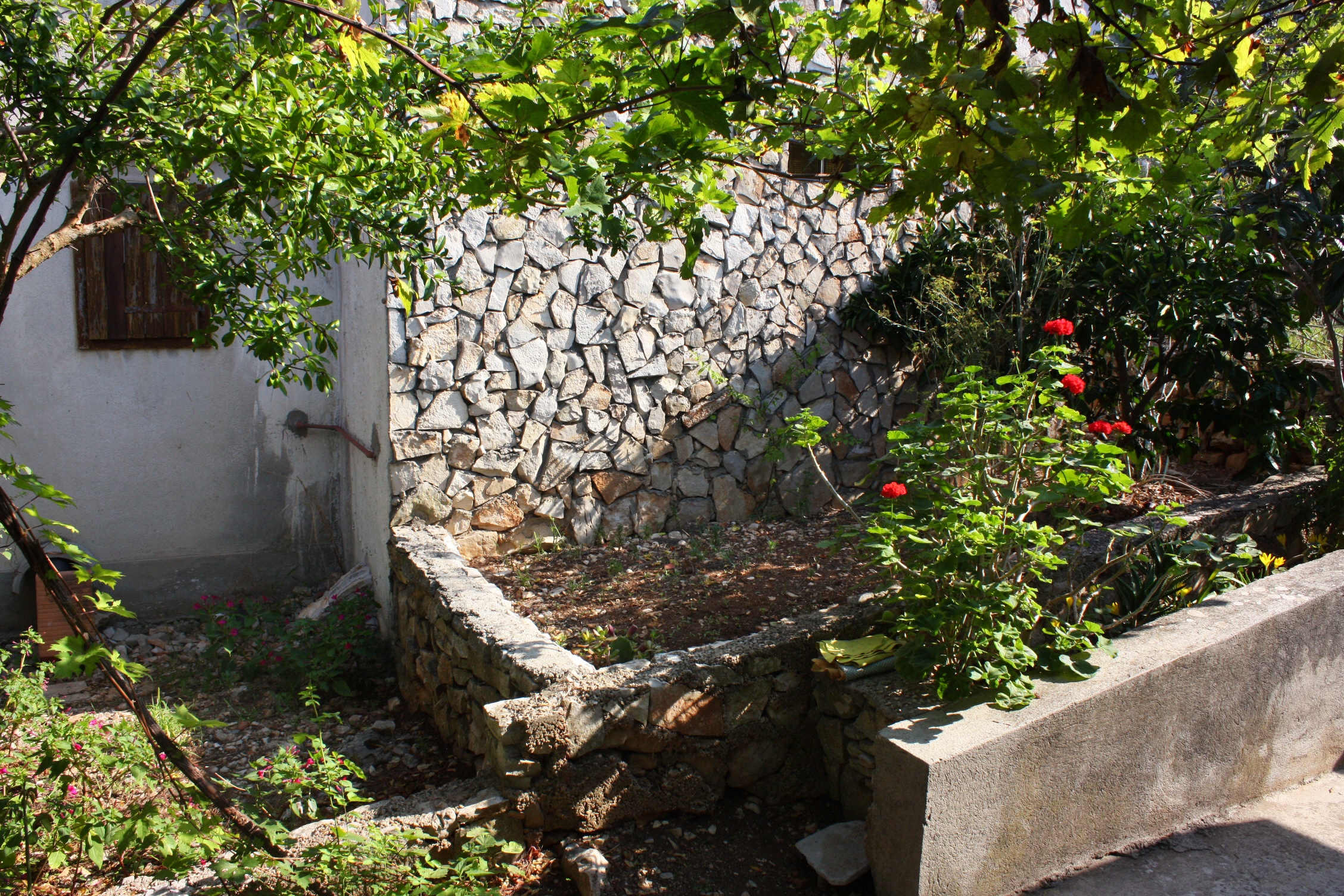Three bedroom apartment near beach Nečujam, Šolta  A-a