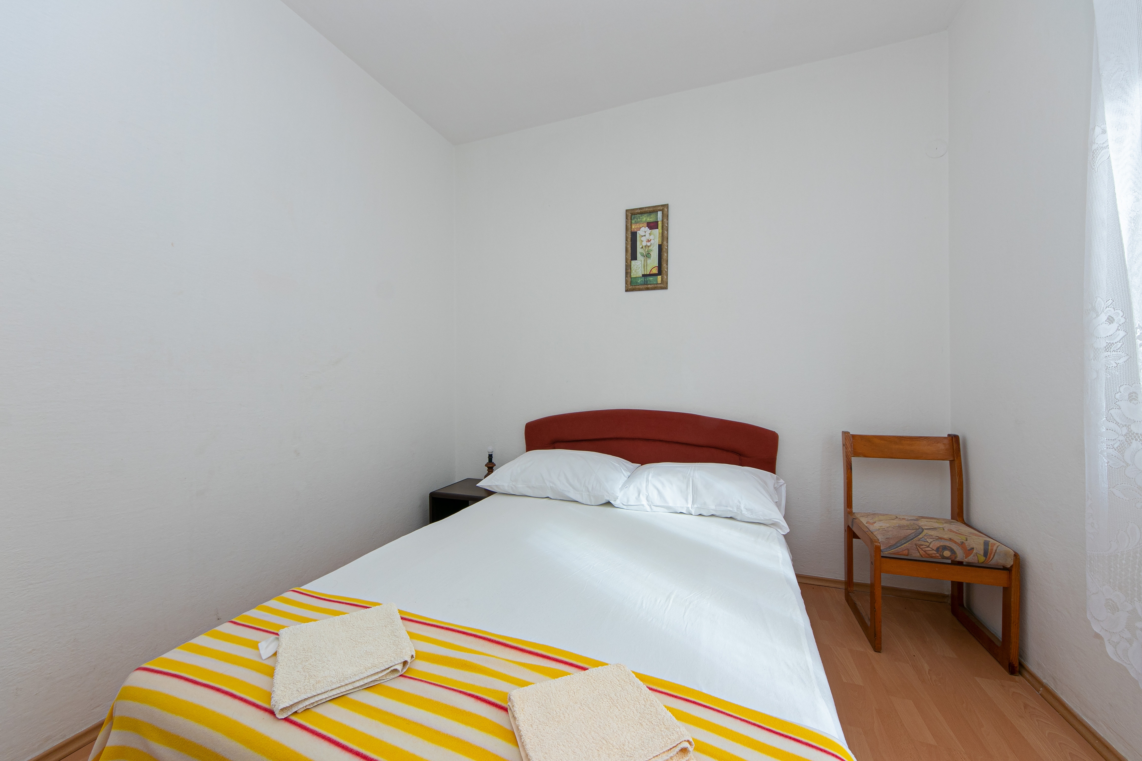 Four-bedroom apartment with terrace Gradac, Makarska  A-a