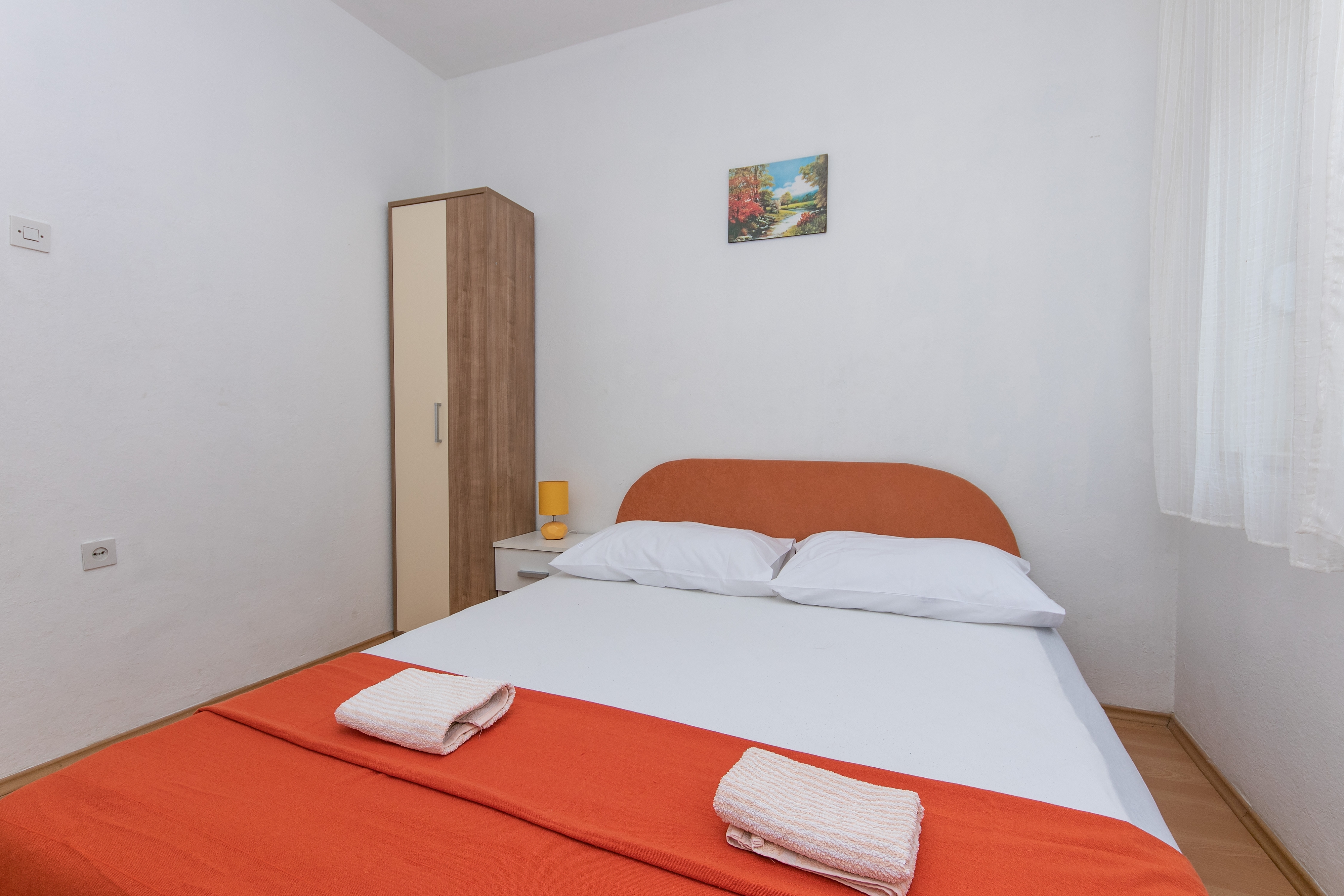 Four-bedroom apartment with terrace Gradac, Makarska  A-a