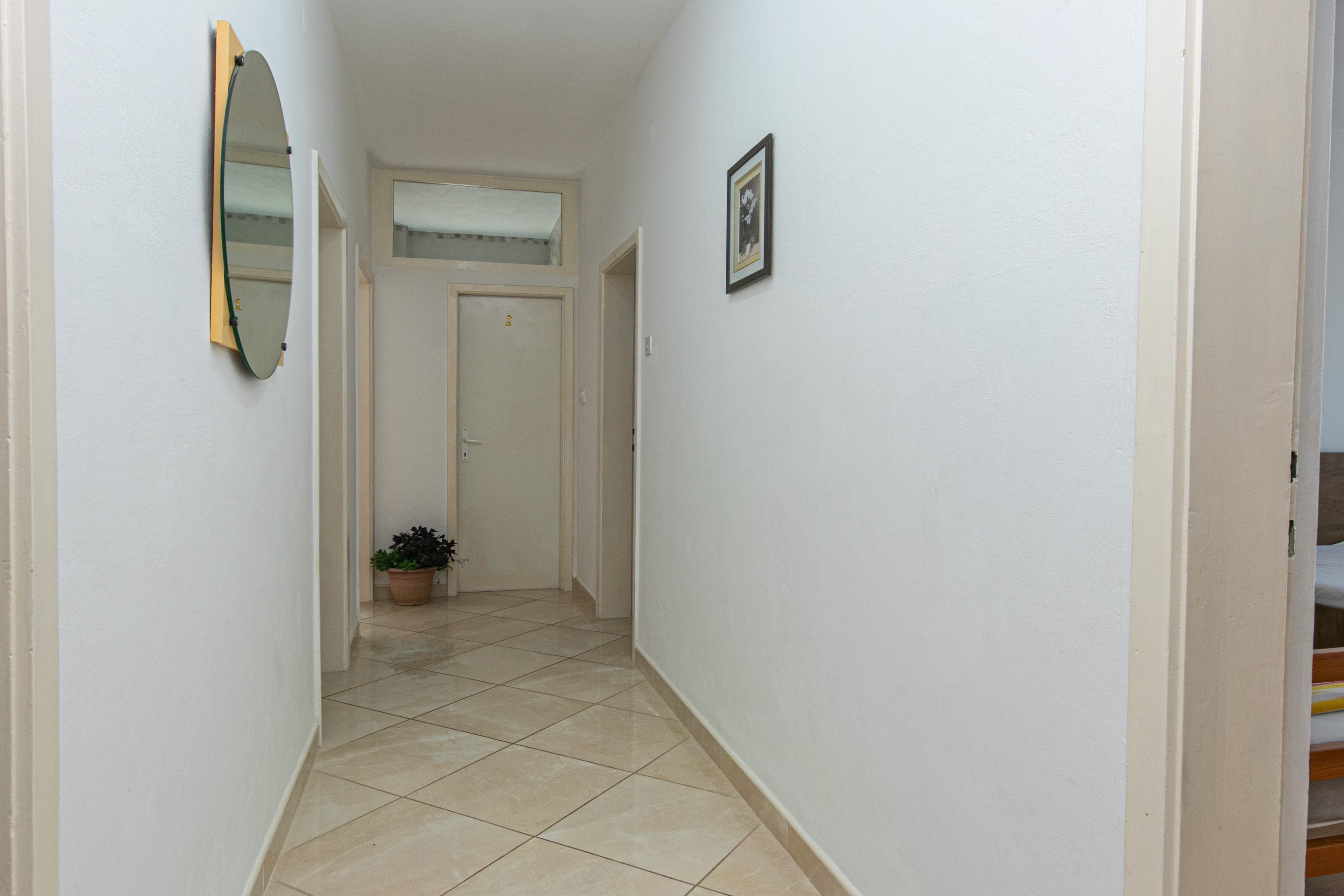 Four-bedroom apartment with terrace Gradac, Makarska  A-a