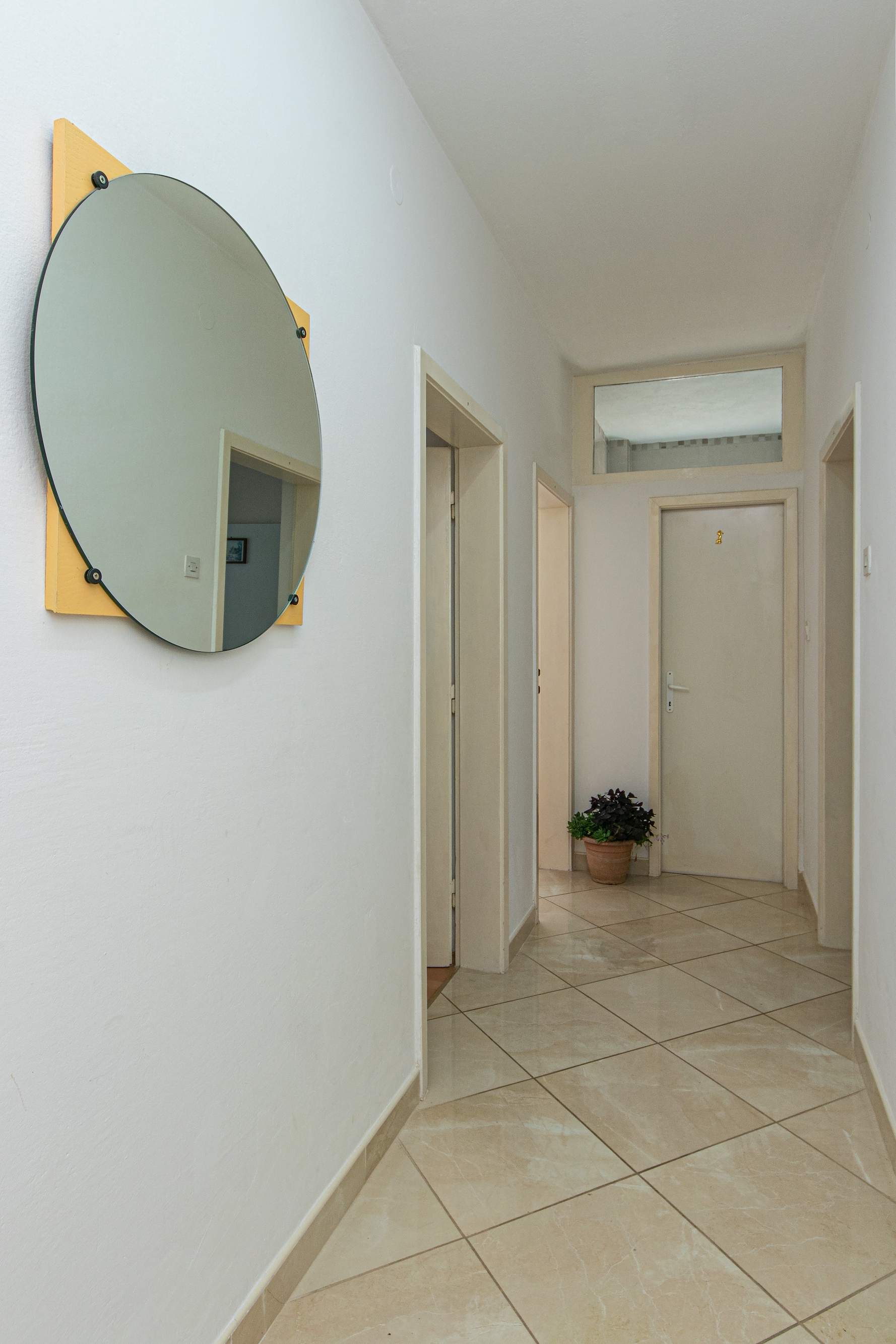 Four-bedroom apartment with terrace Gradac, Makarska  A-a