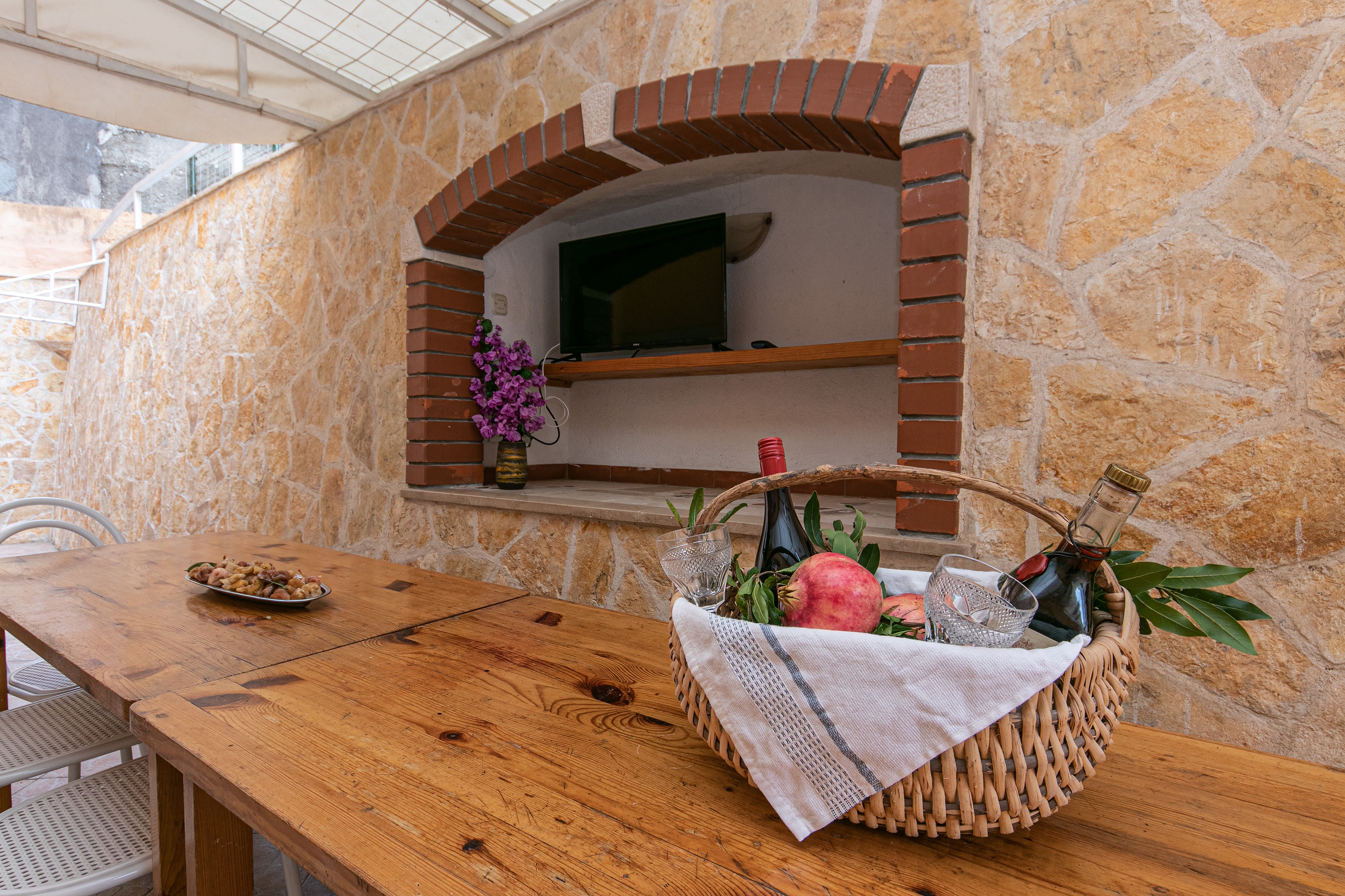 Four-bedroom apartment with terrace Gradac, Makarska  A-a