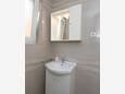 Gradac, Bathroom in the apartment, WiFi.