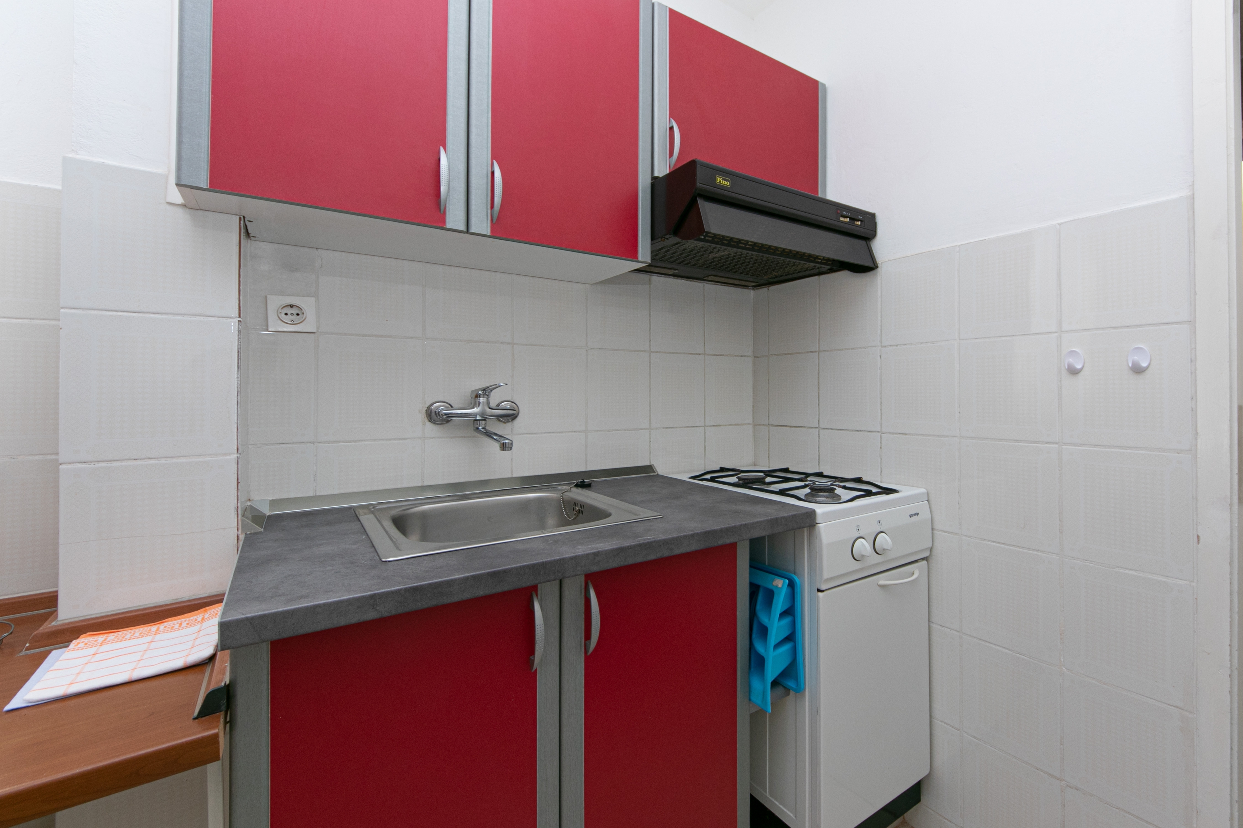 One bedroom apartment with balcony and sea view Gradac, Makarska  A-b