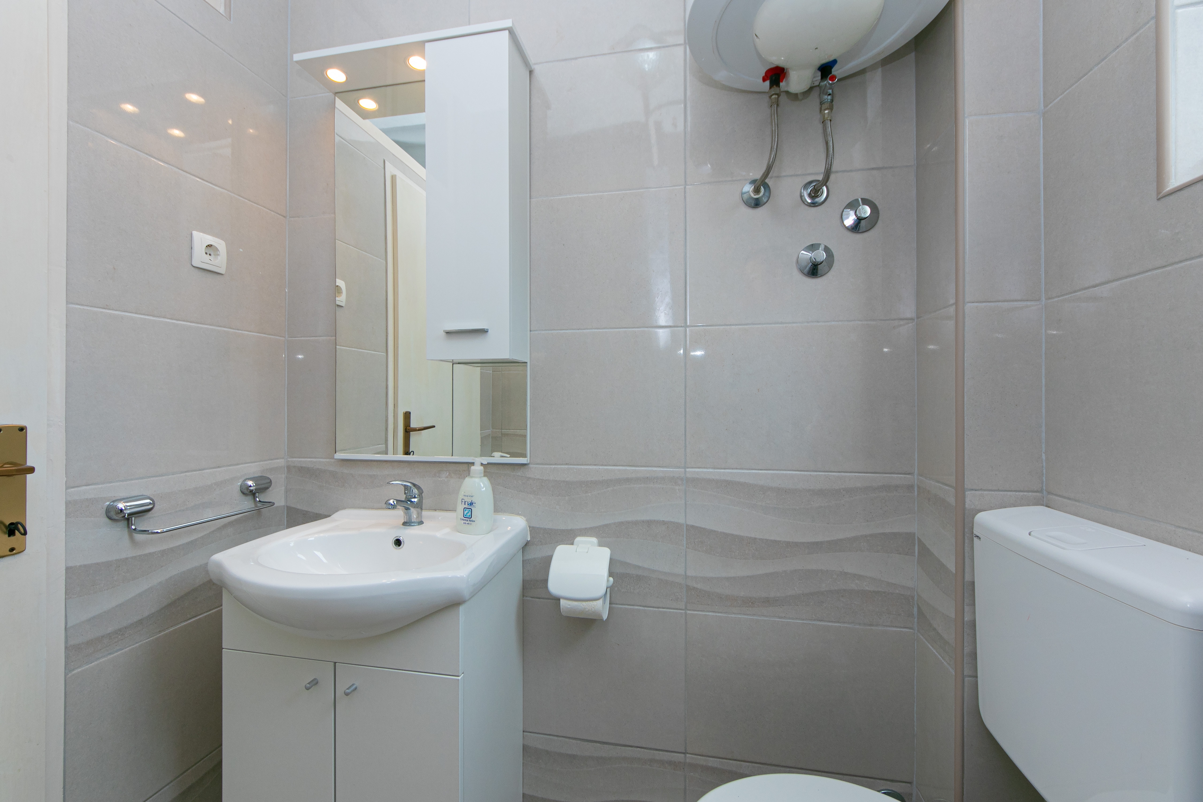 One bedroom apartment with balcony and sea view Gradac, Makarska  A-c