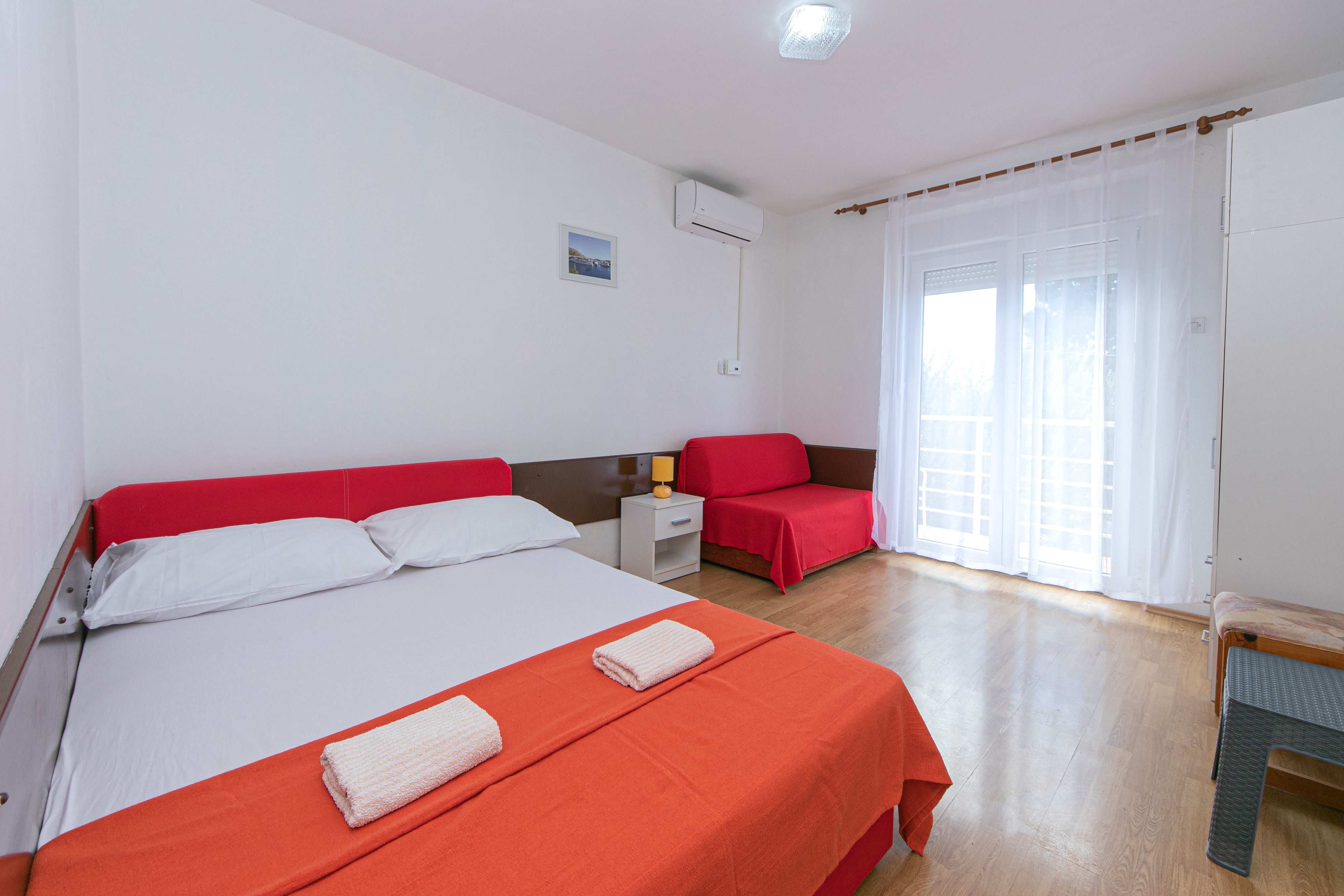 One bedroom apartment with balcony and sea view Gradac, Makarska (A-5198-c) One bedroom apartment with balcony and sea view Gradac, Makarska (A-5198-c)