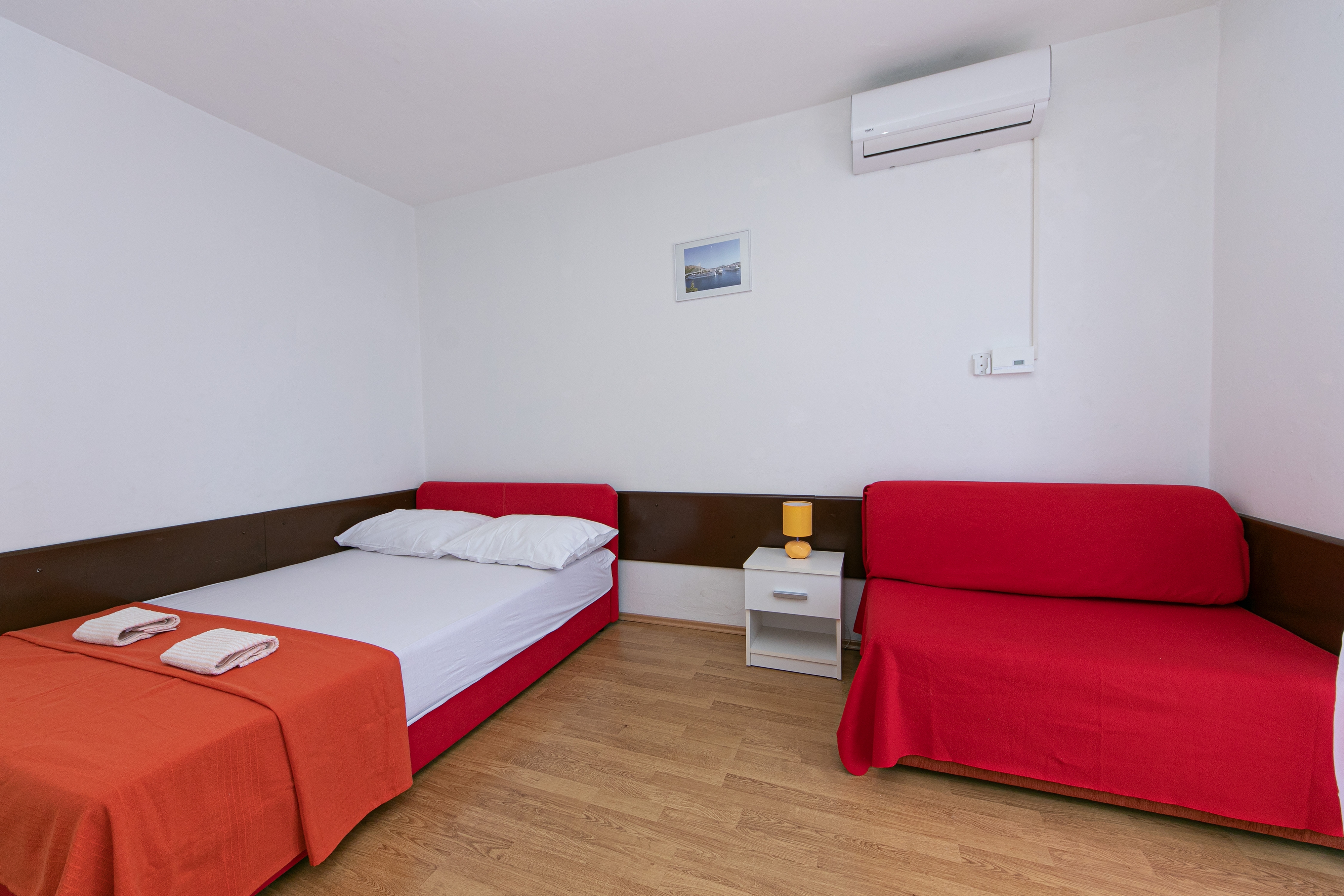 One bedroom apartment with balcony and sea view Gradac, Makarska  A-c