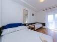 Slaapkamer Gradac, Slaapkamer in the apartment, air condition available en WiFi.